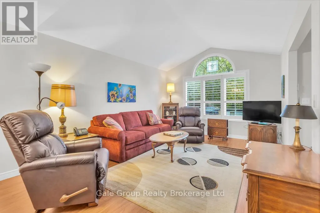 37 CROW CRESCENT