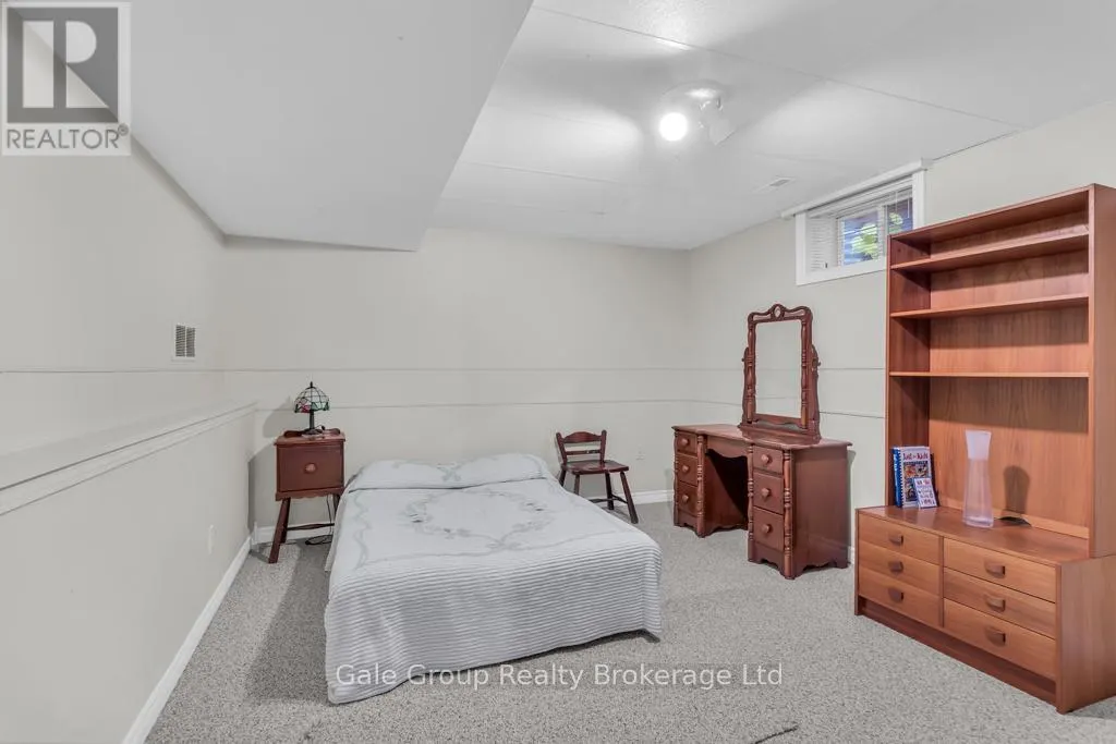 37 CROW CRESCENT