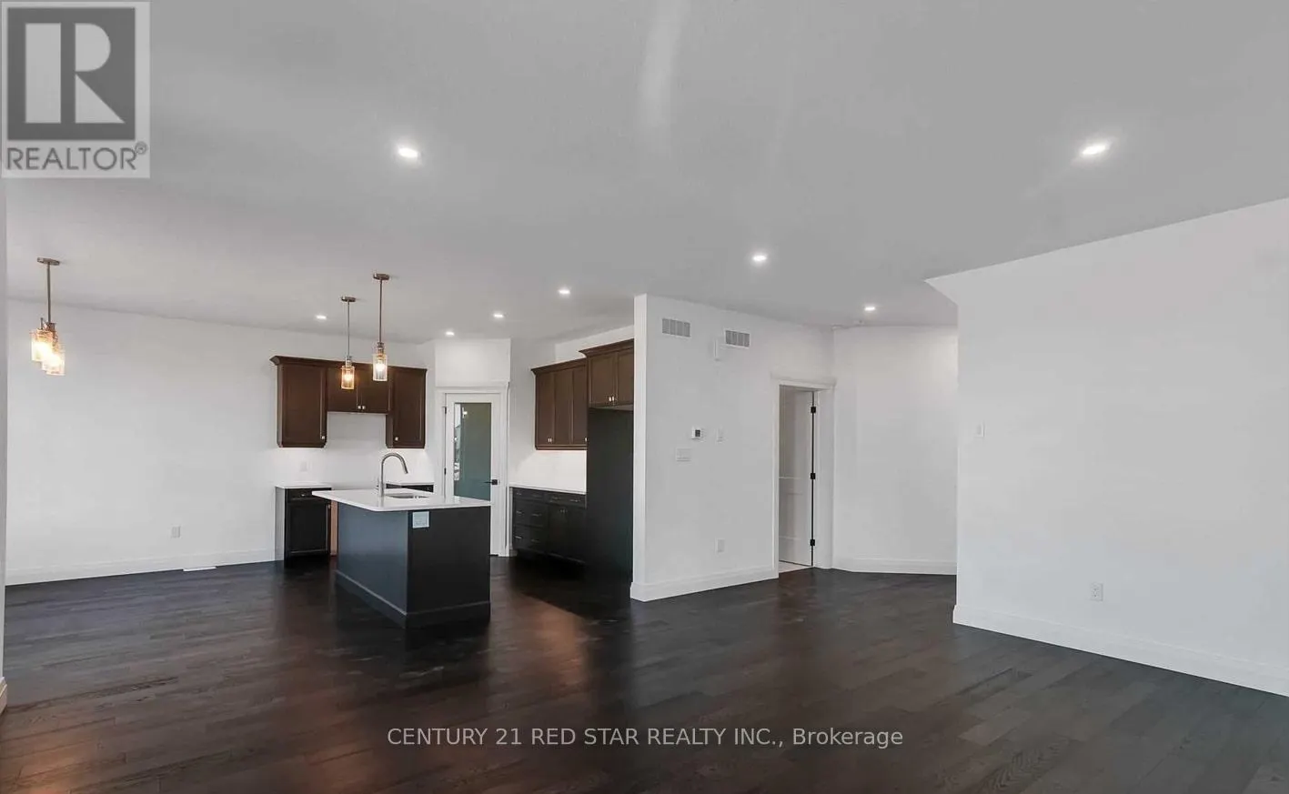 28 ROSINA LANE