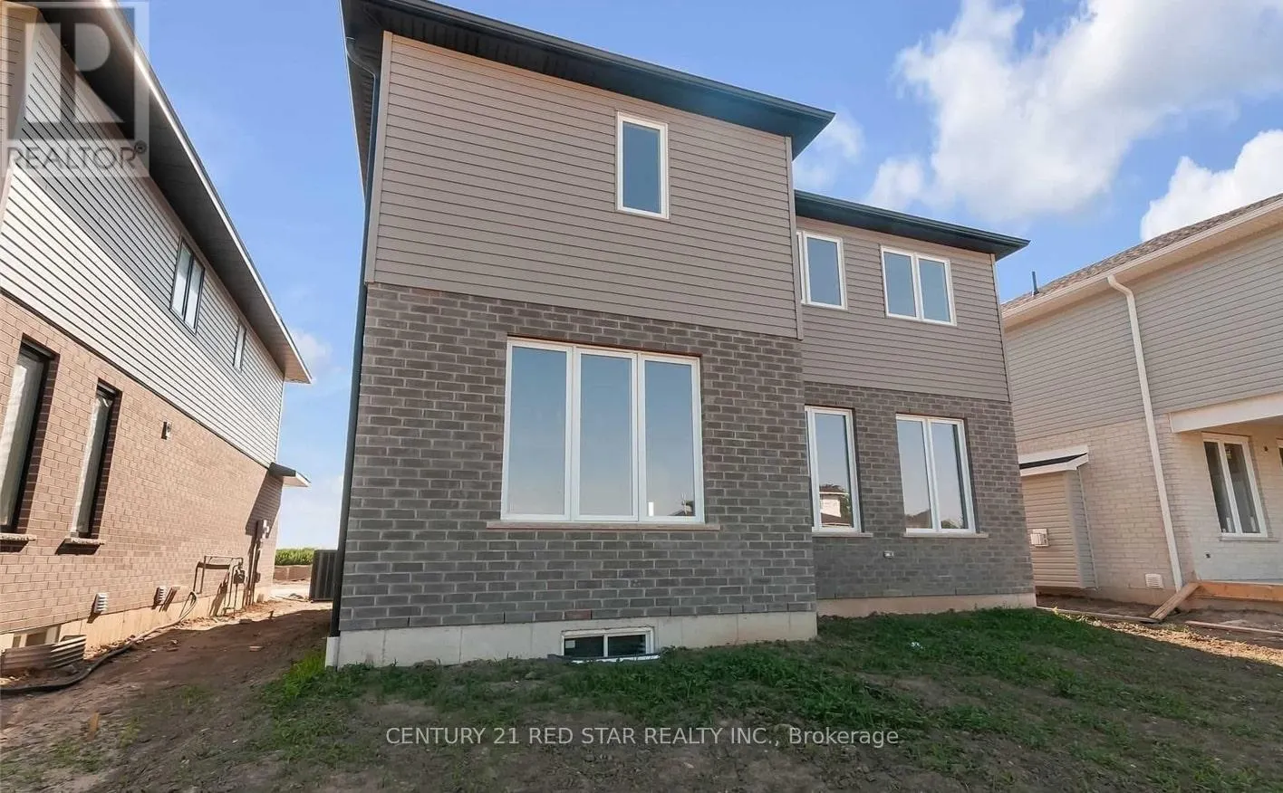 28 ROSINA LANE