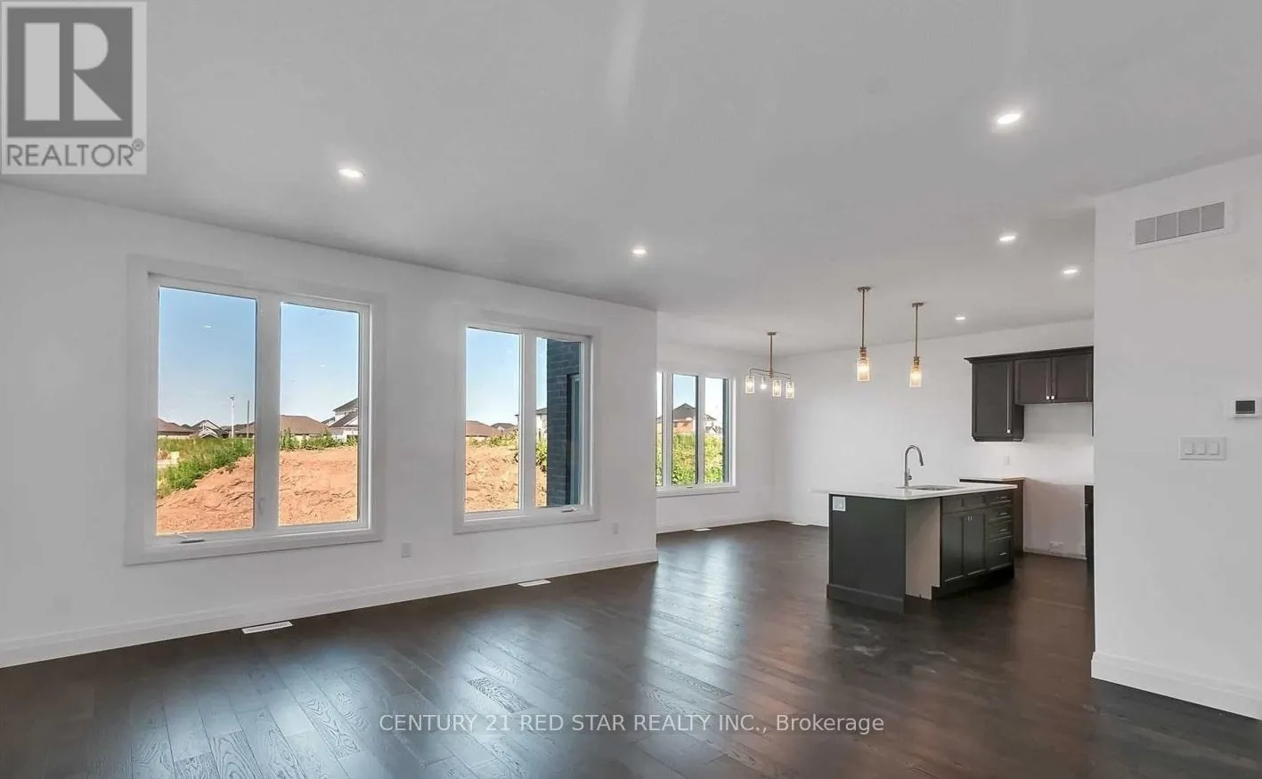 28 ROSINA LANE
