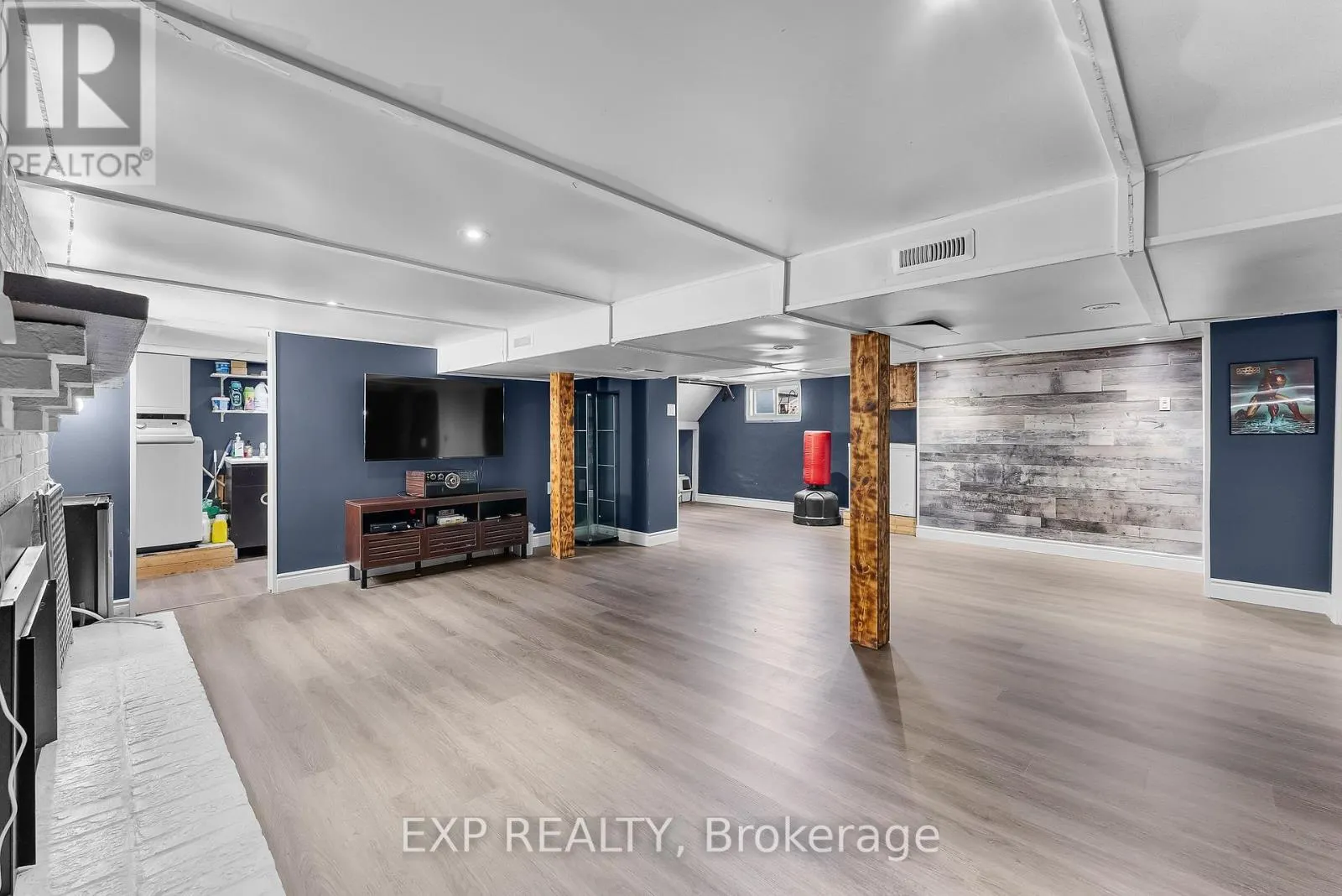 2 HOMEWOOD AVENUE