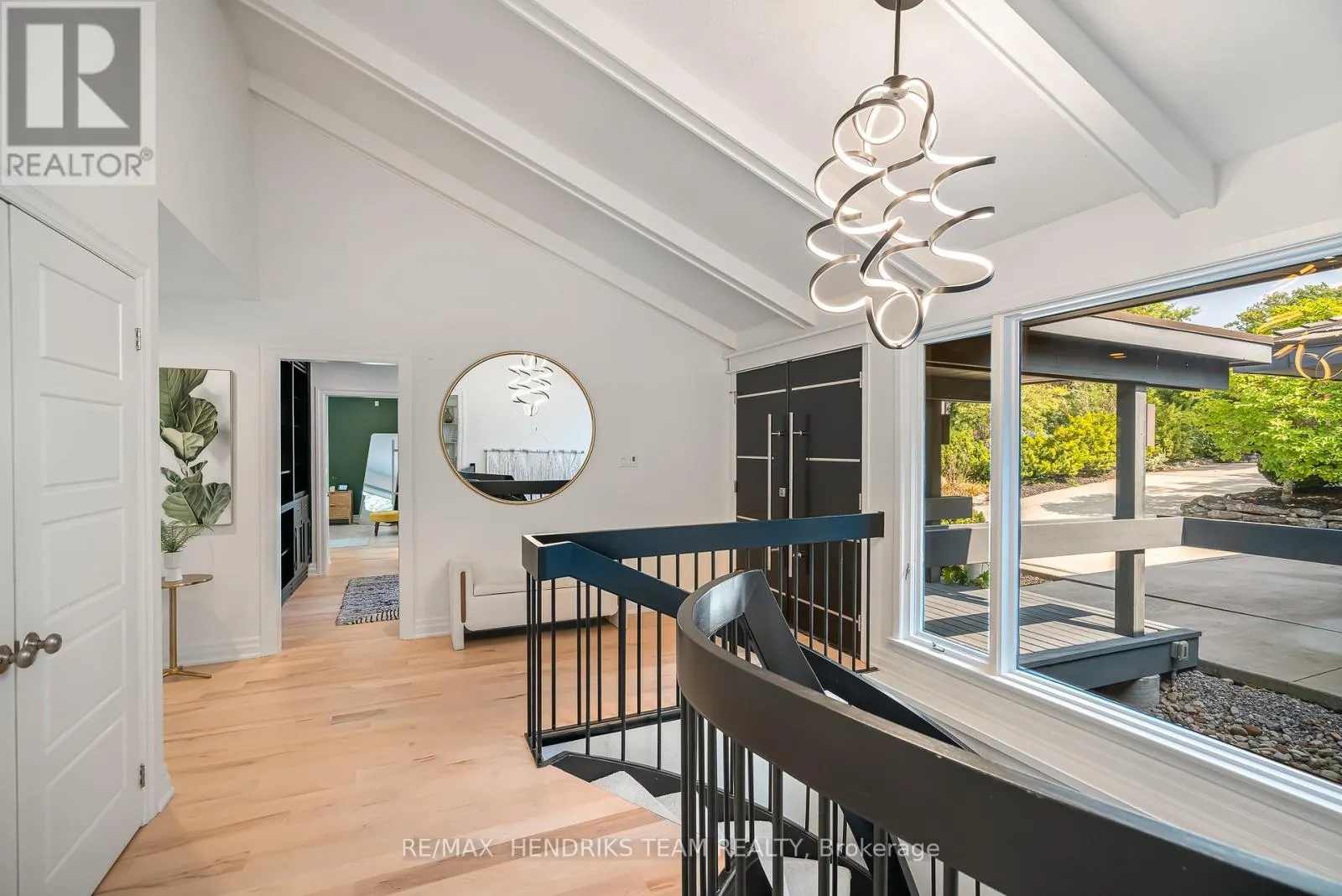 2 BRIARFIELD CRESCENT