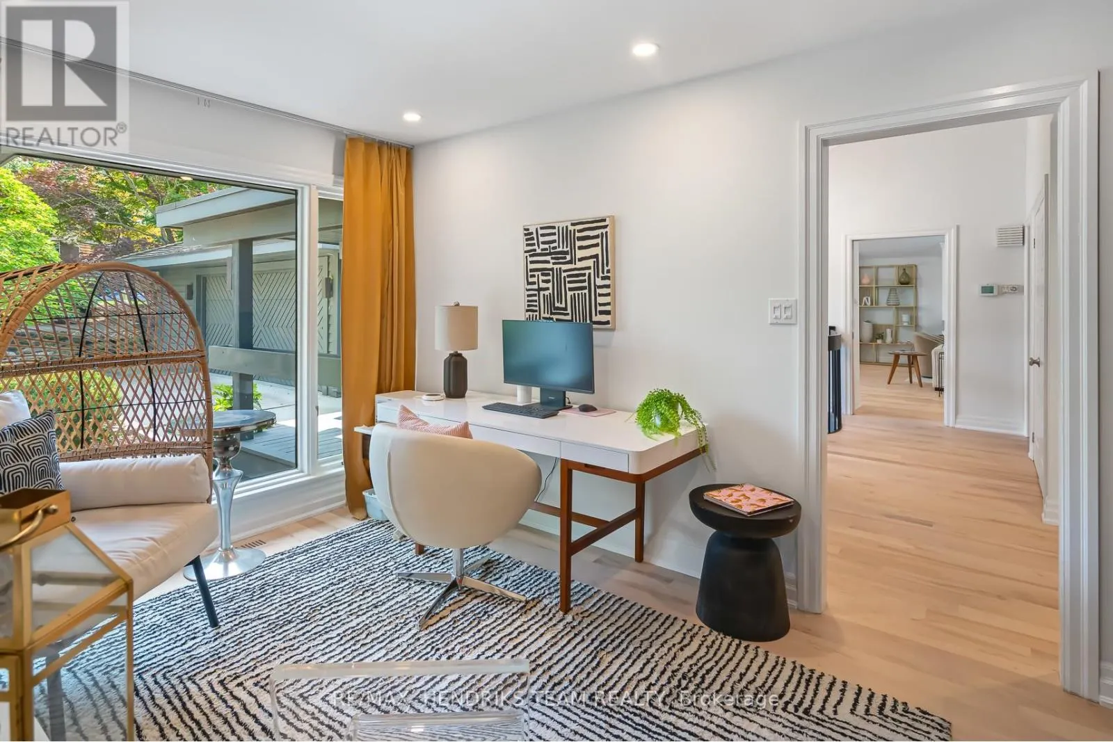 2 BRIARFIELD CRESCENT