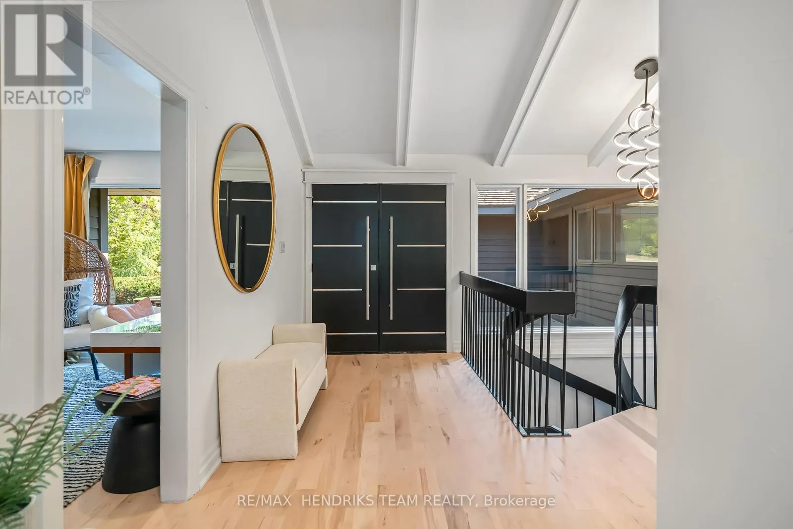 2 BRIARFIELD CRESCENT