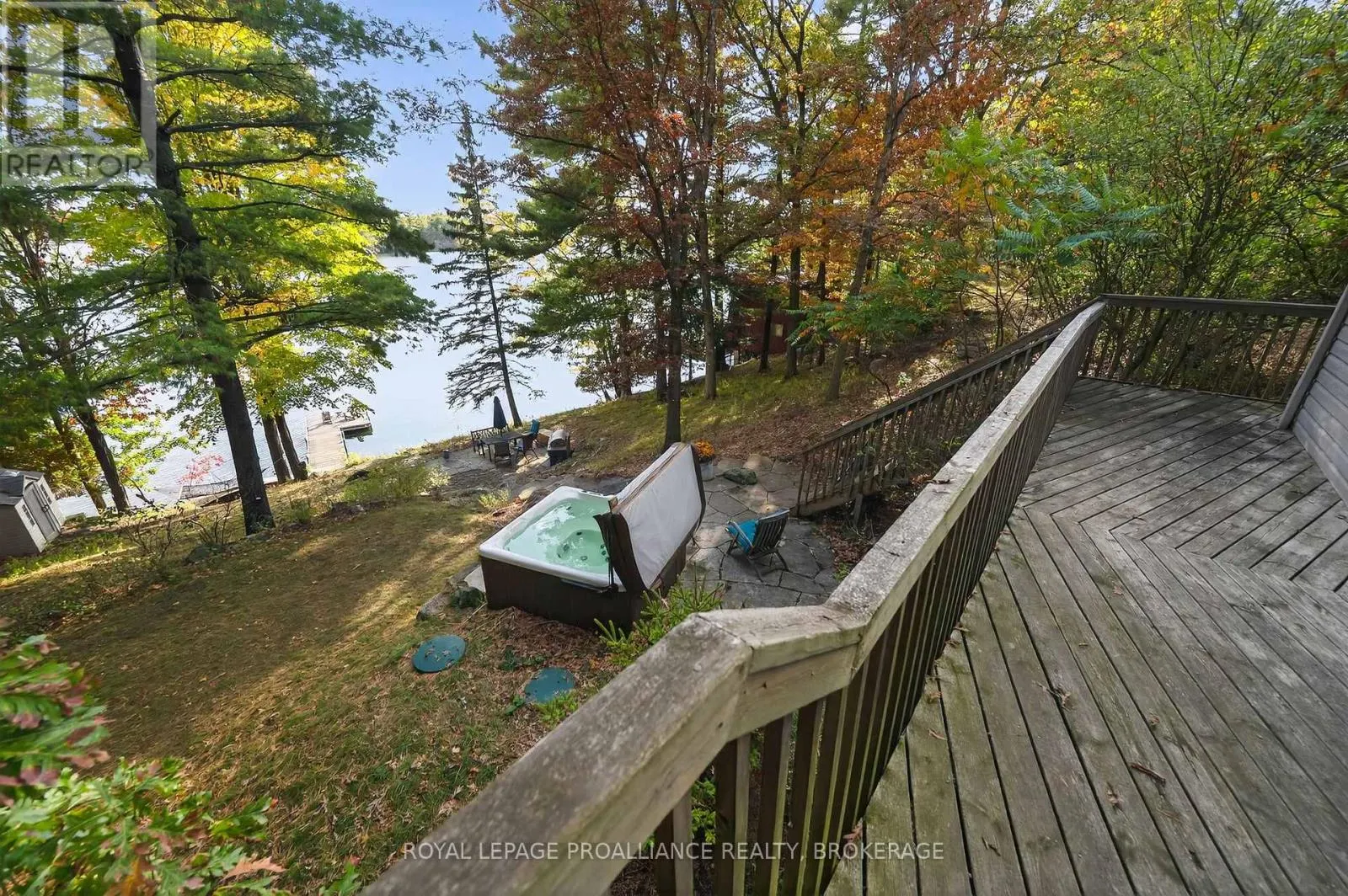 18 HICKORY LANE