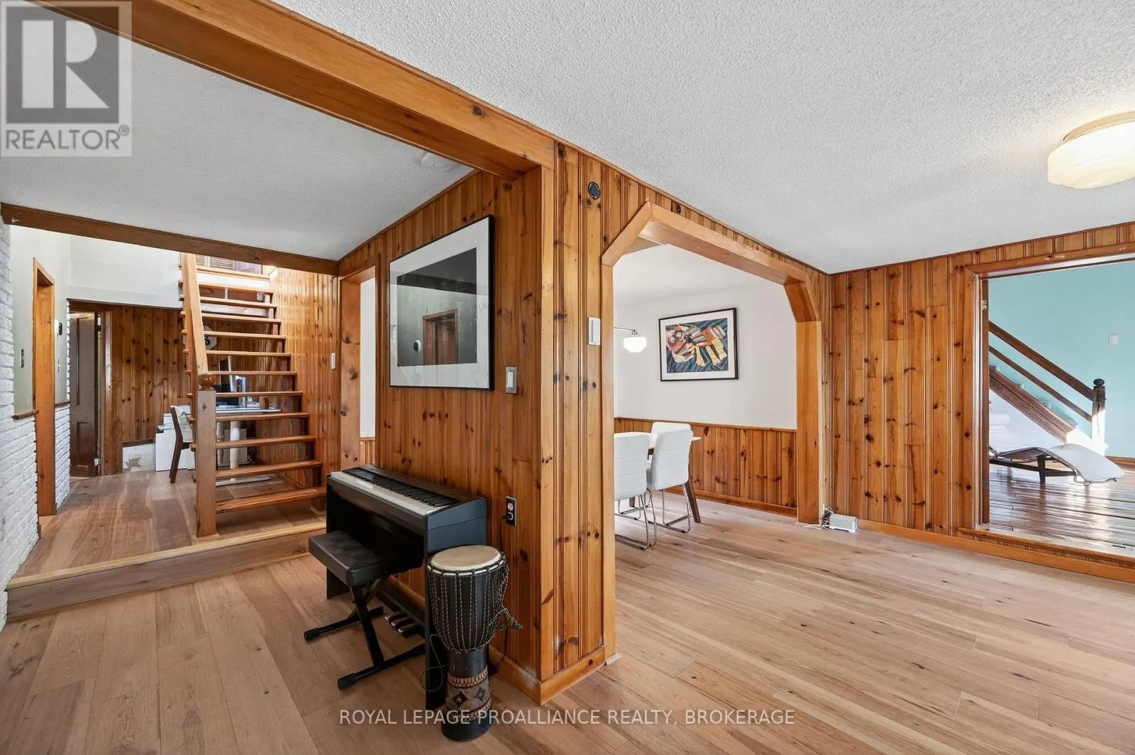 18 HICKORY LANE