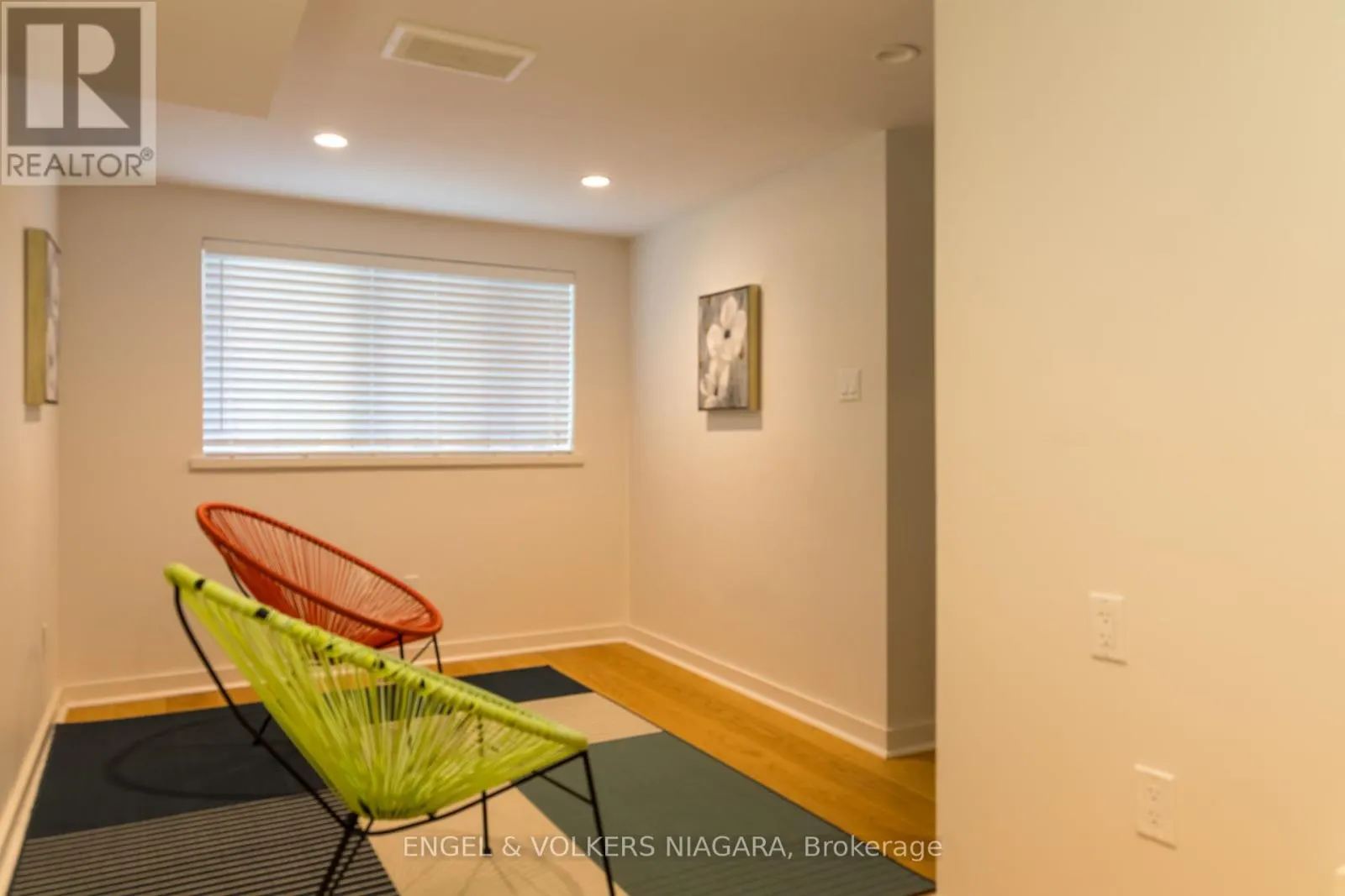 89 BYRON STREET