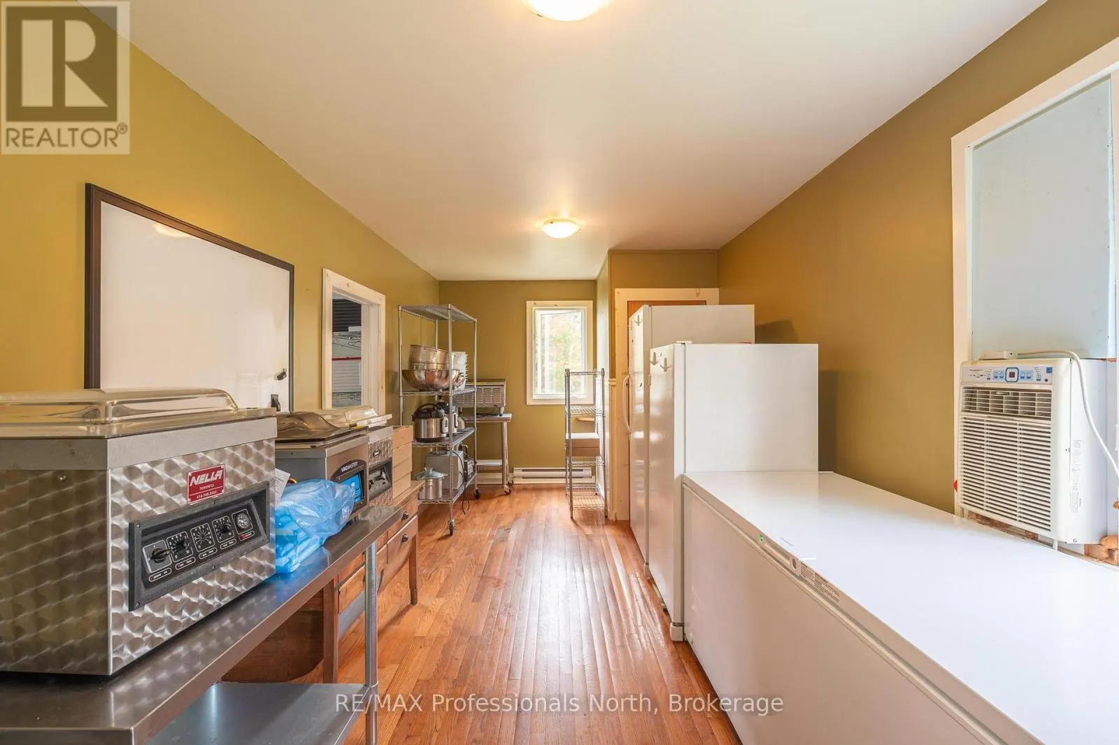 1110 SEDGWICK ROAD