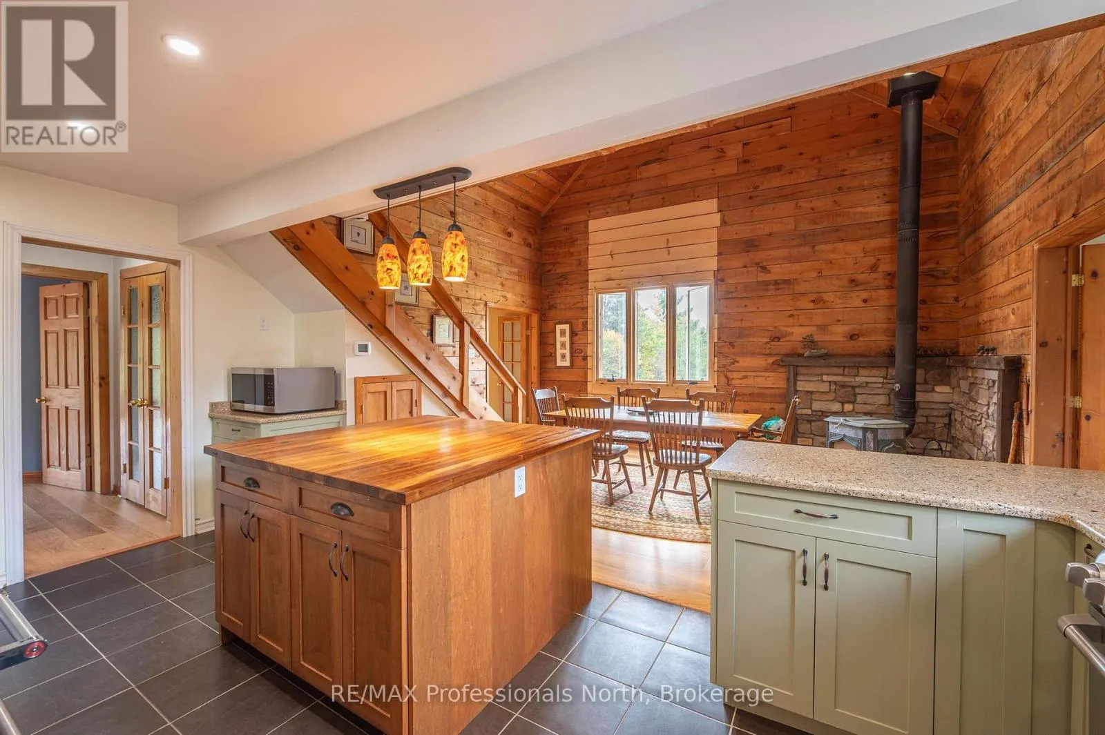 1110 SEDGWICK ROAD