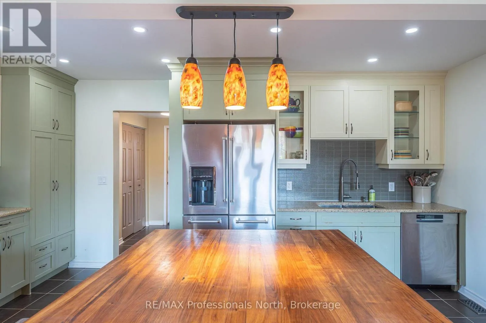 1110 SEDGWICK ROAD