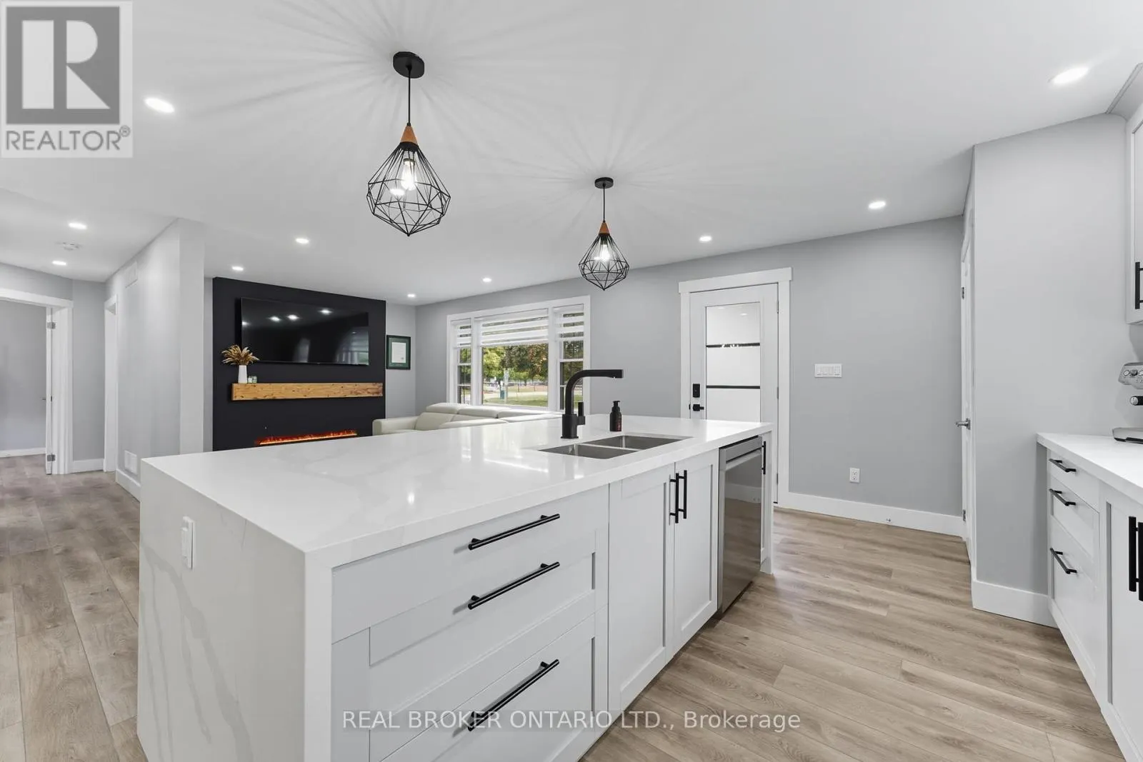61 CLENCH AVENUE