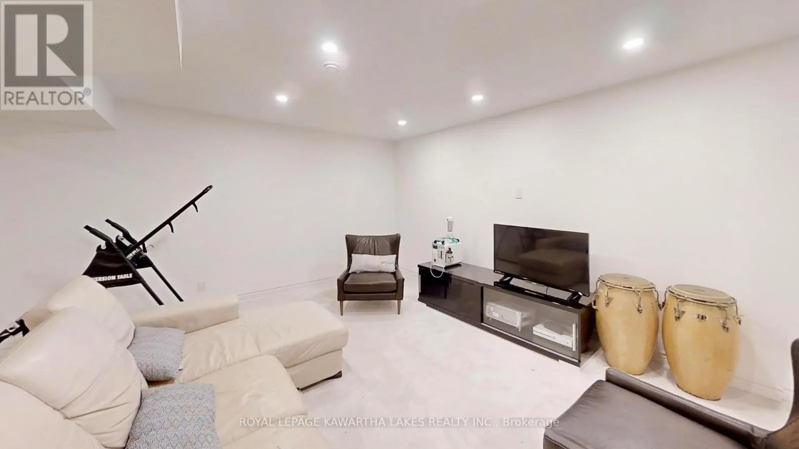 427 LINDEN VALLEY ROAD