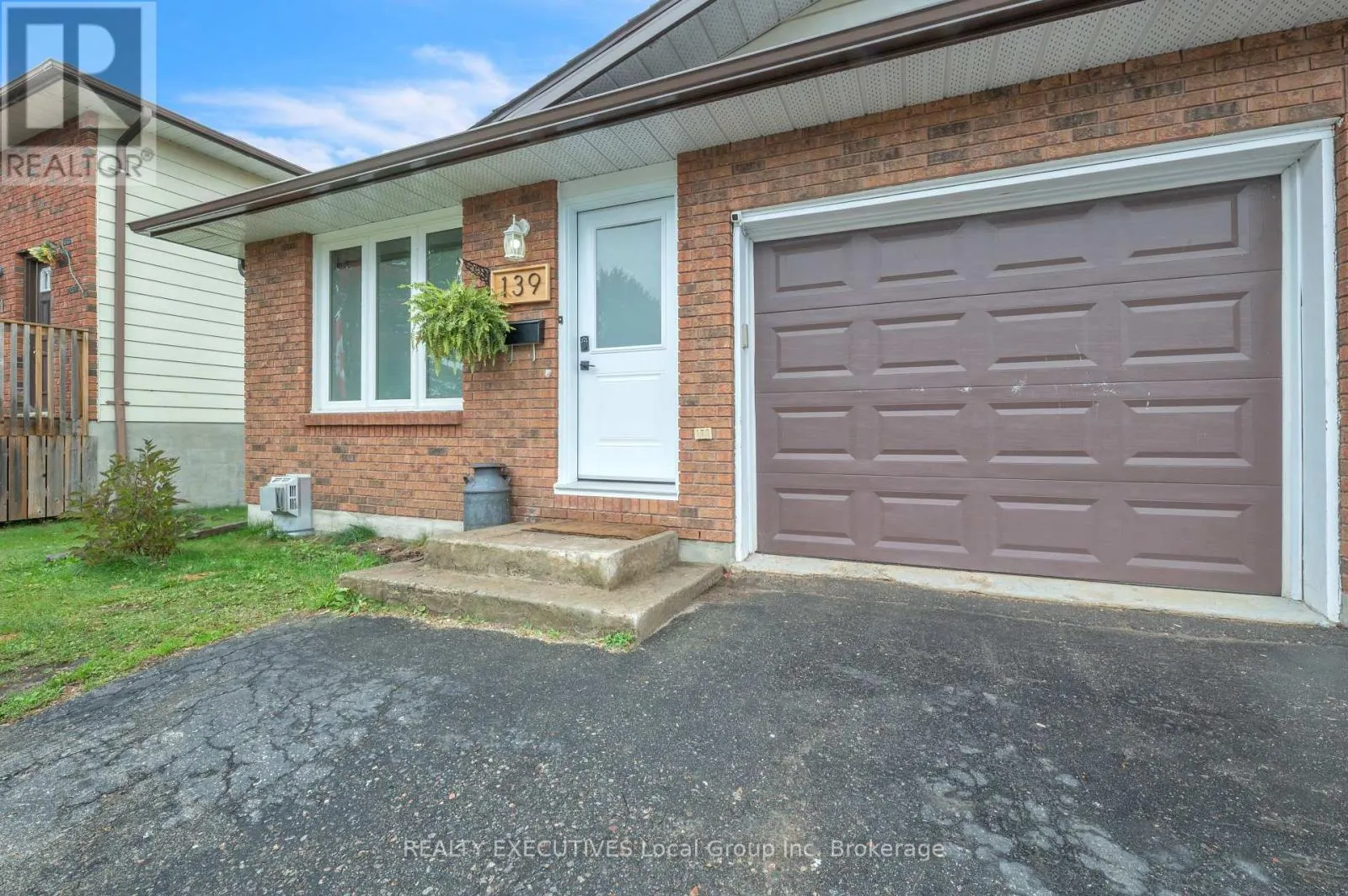 139 MASSEY DRIVE