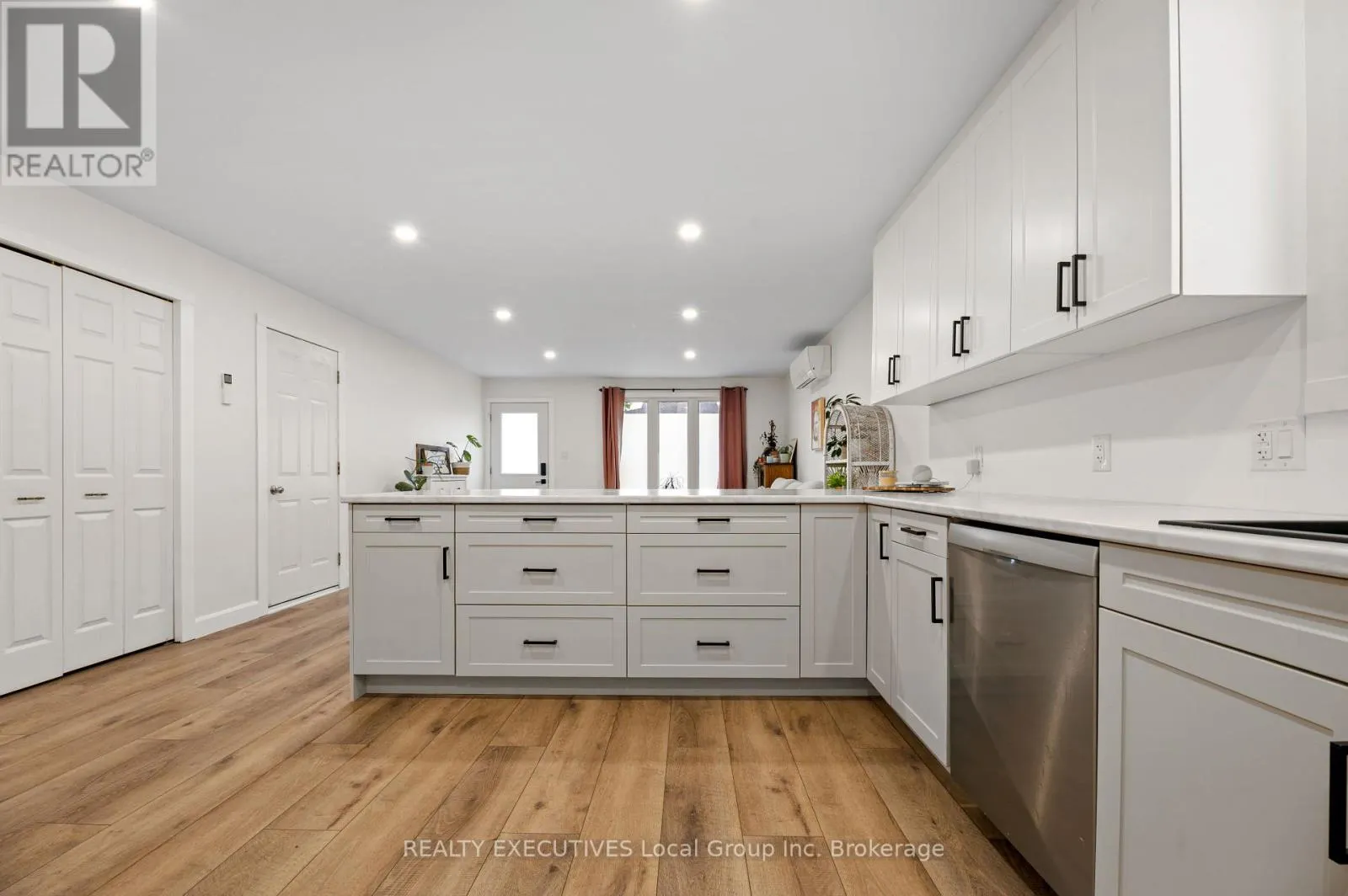 139 MASSEY DRIVE