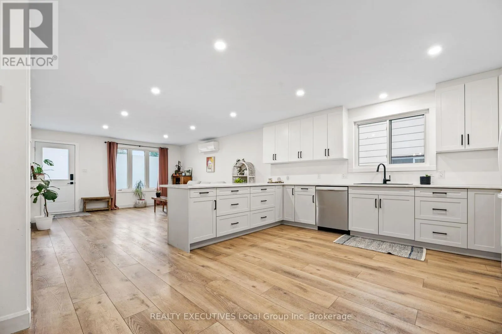 139 MASSEY DRIVE