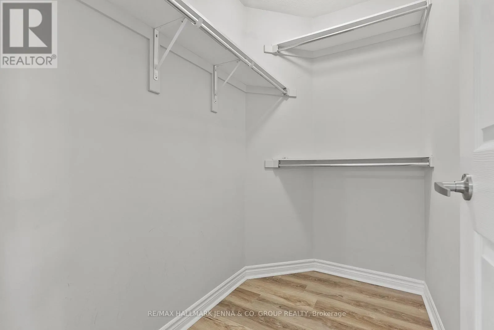 326 GALLANTRY WAY