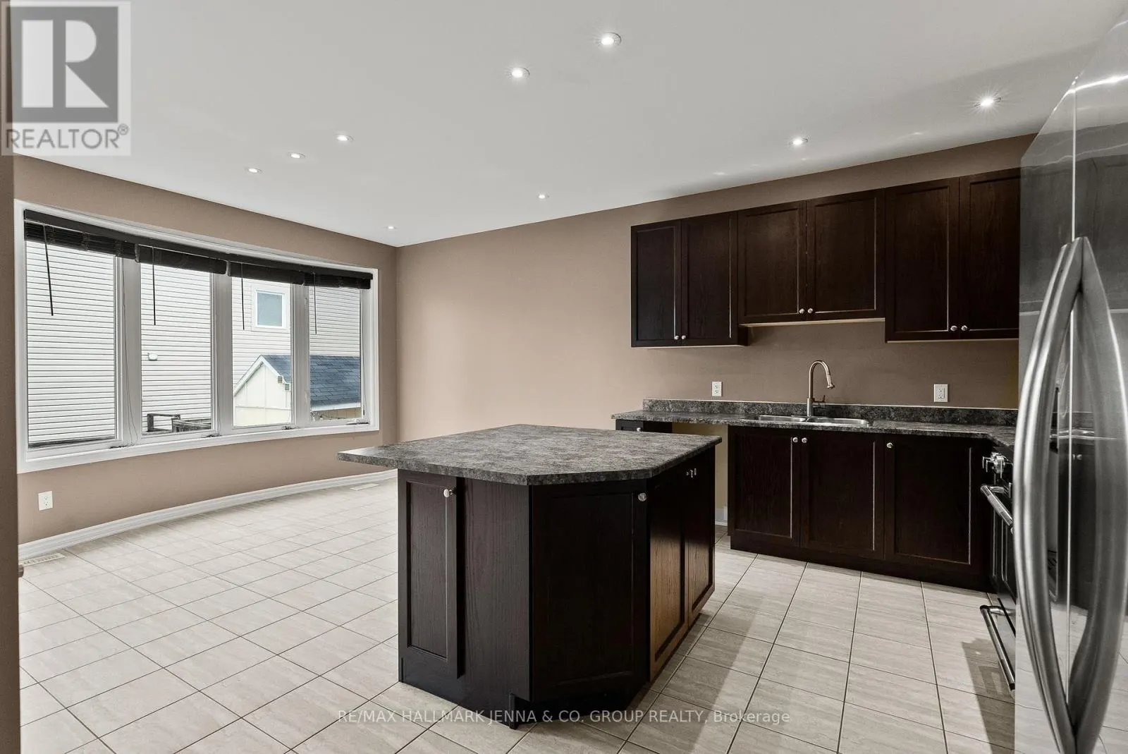 326 GALLANTRY WAY