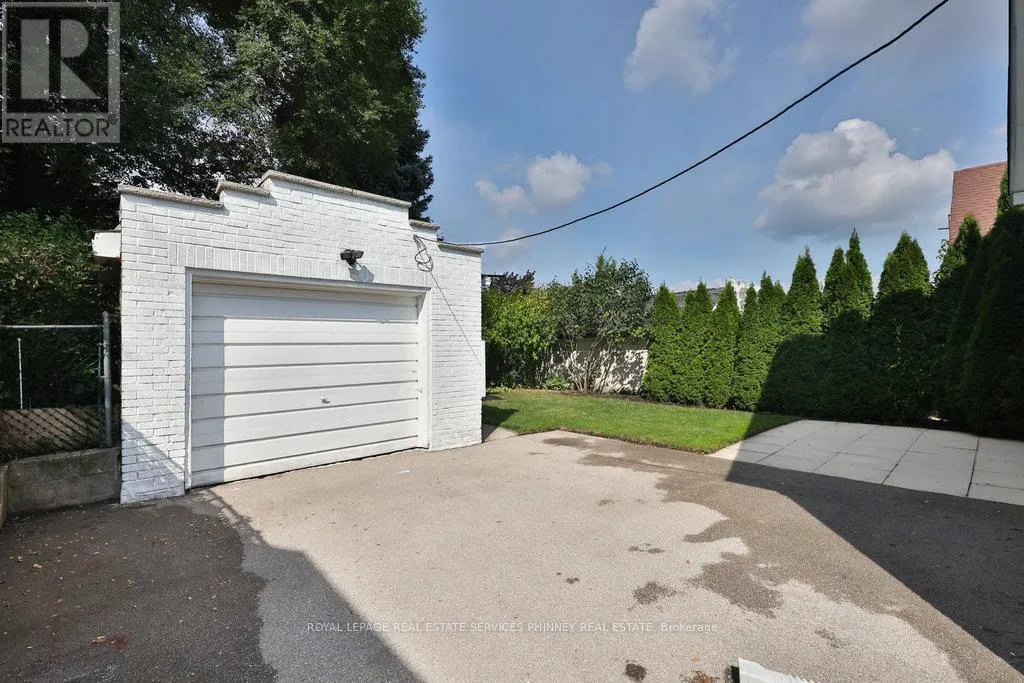256 WALTER AVENUE S
