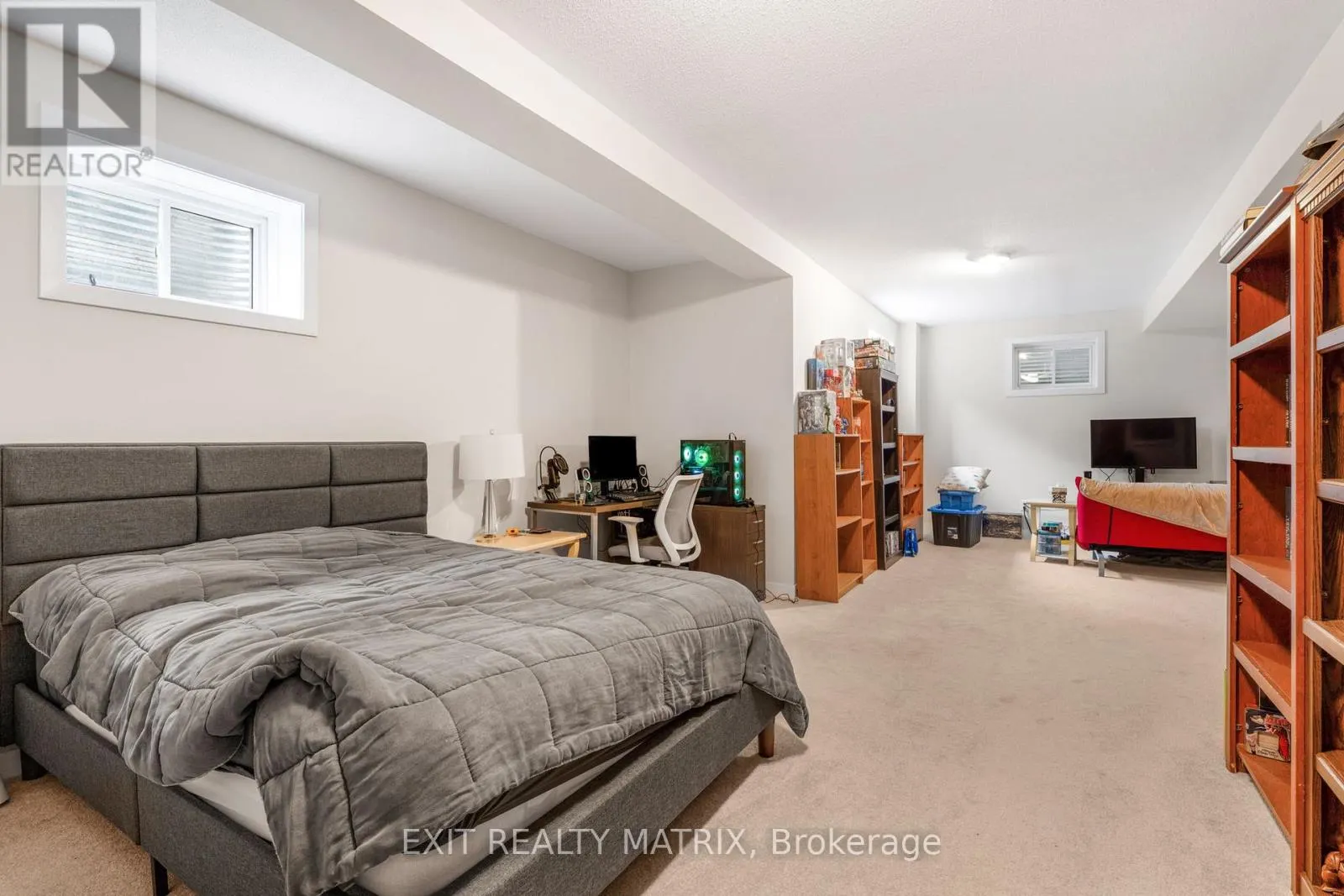233 CONSERVANCY DRIVE