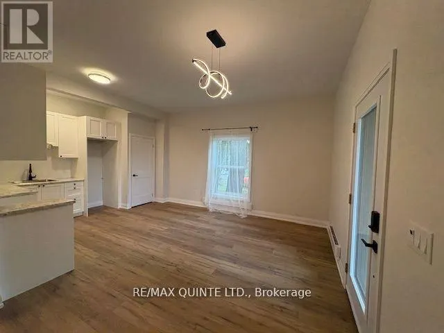4 - 22 MCGILL STREET, #4