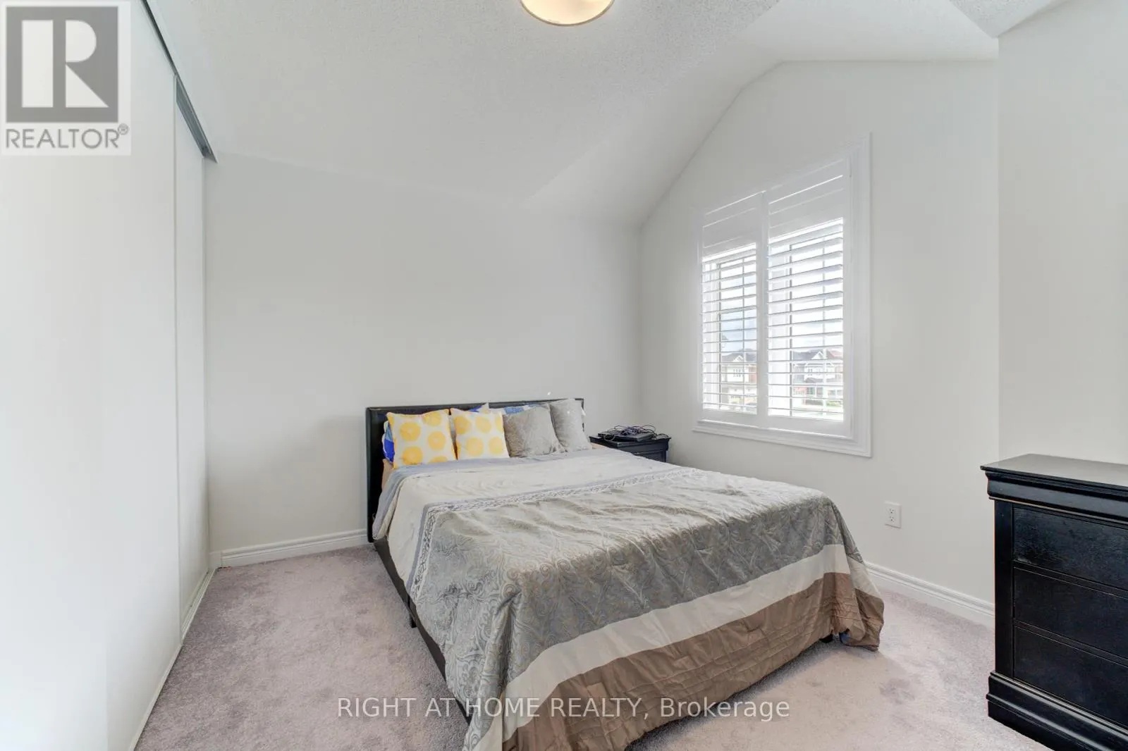 39 DRAKE AVENUE