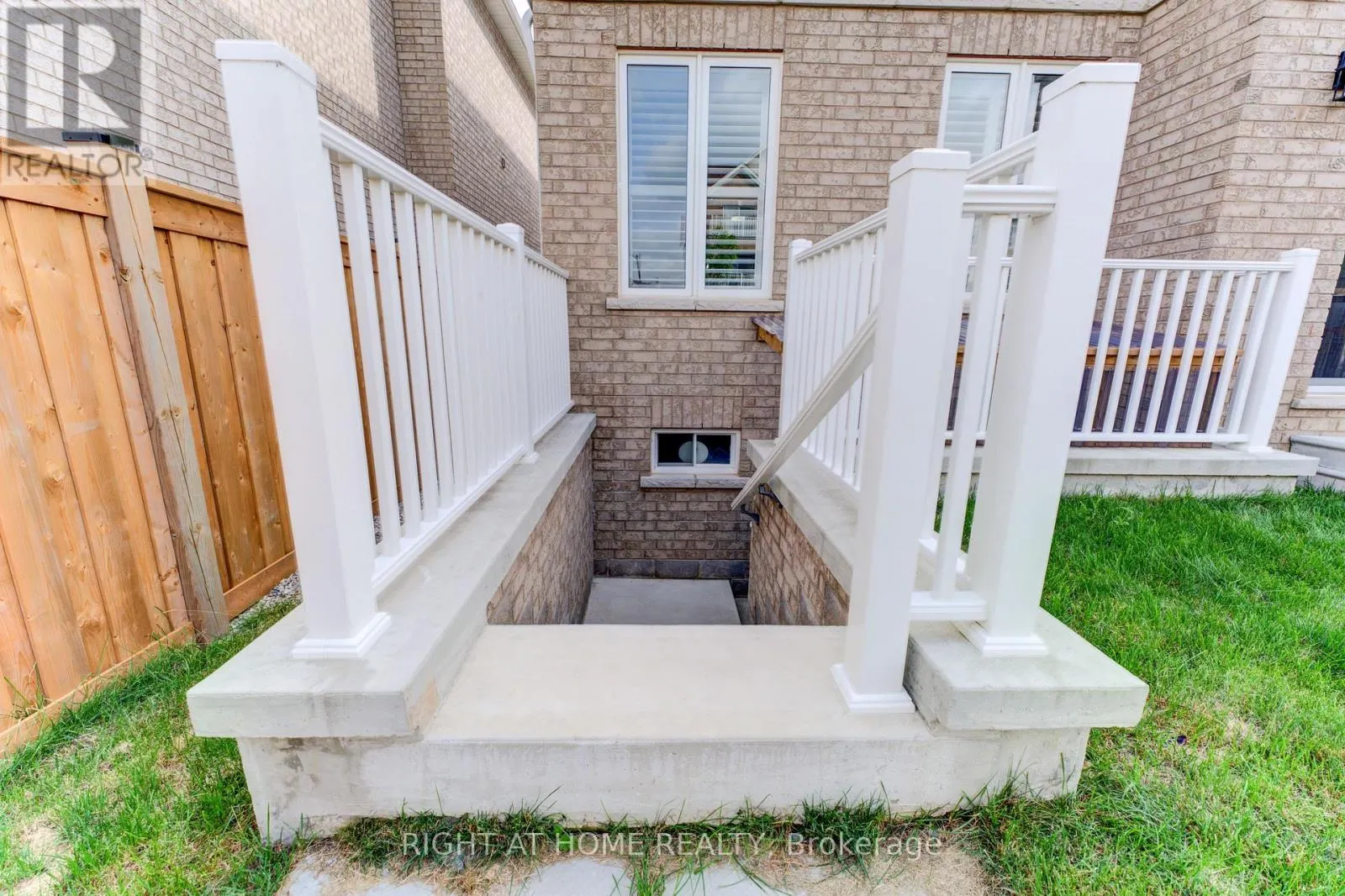 39 DRAKE AVENUE