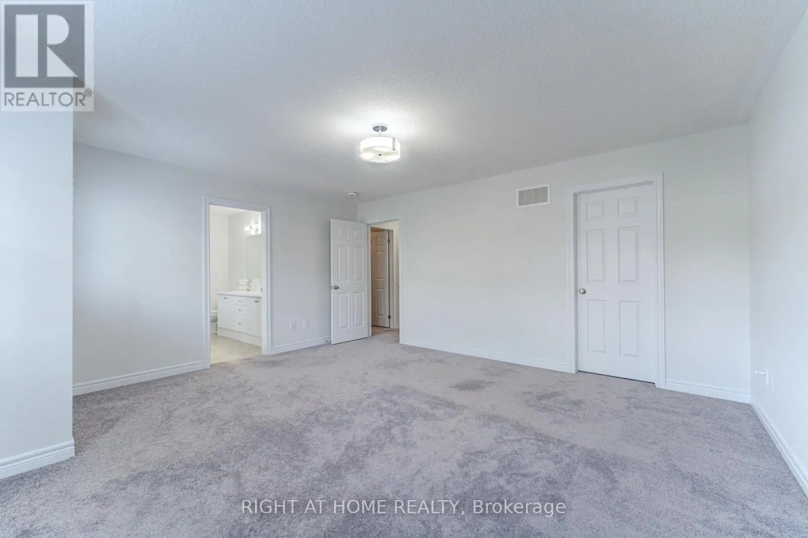 39 DRAKE AVENUE