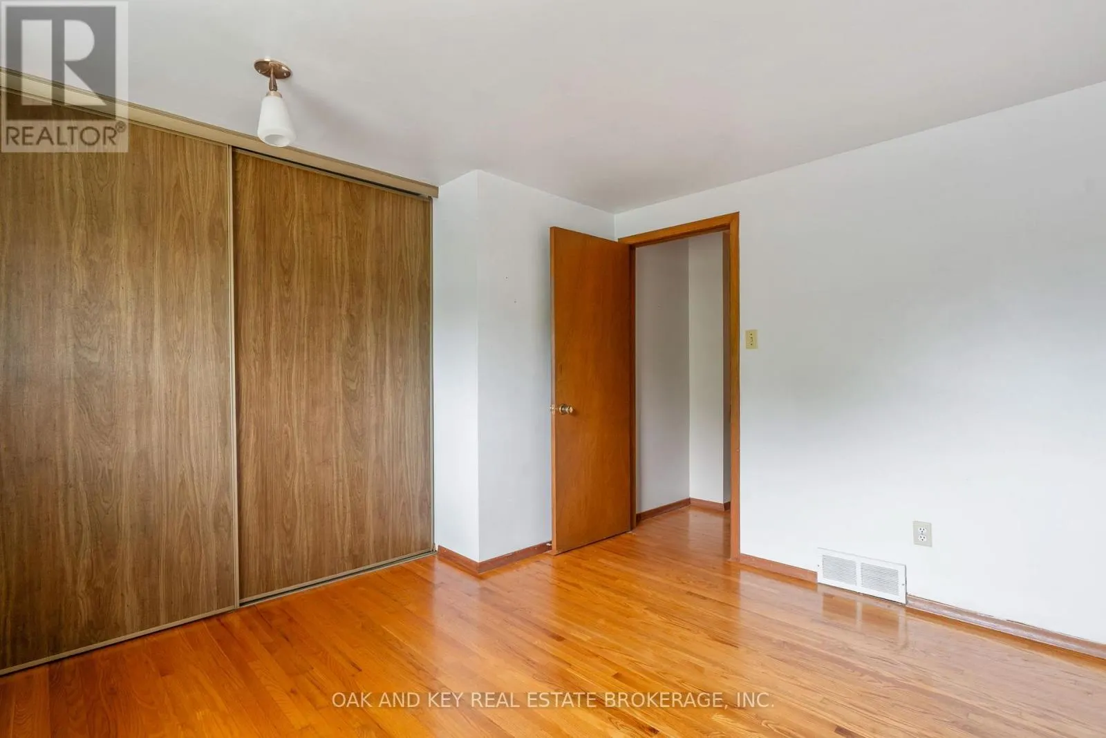 180 BELMONT DRIVE W