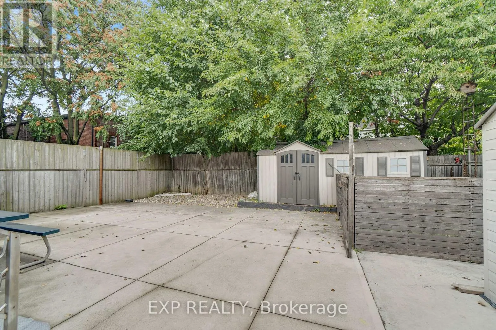 23 LYNDHURST STREET