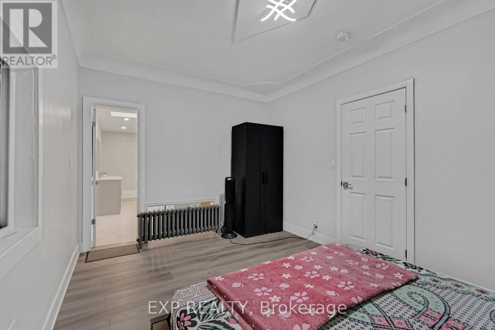 23 LYNDHURST STREET