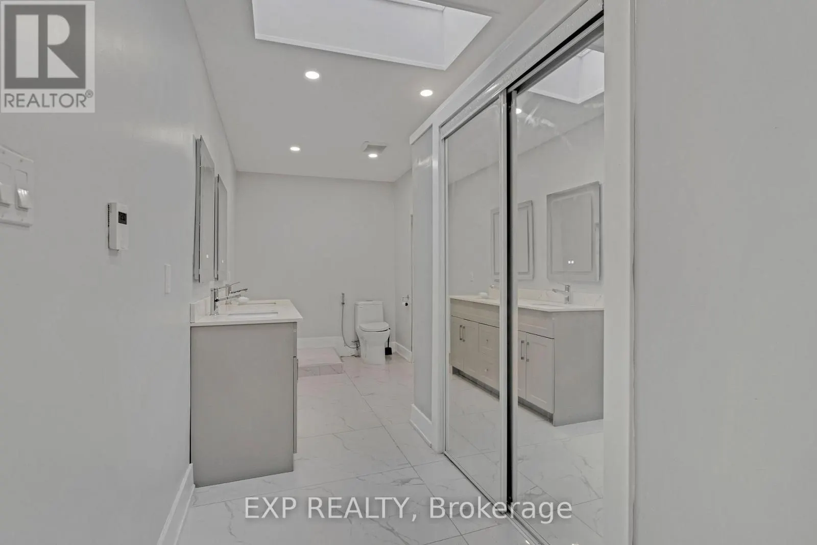 23 LYNDHURST STREET