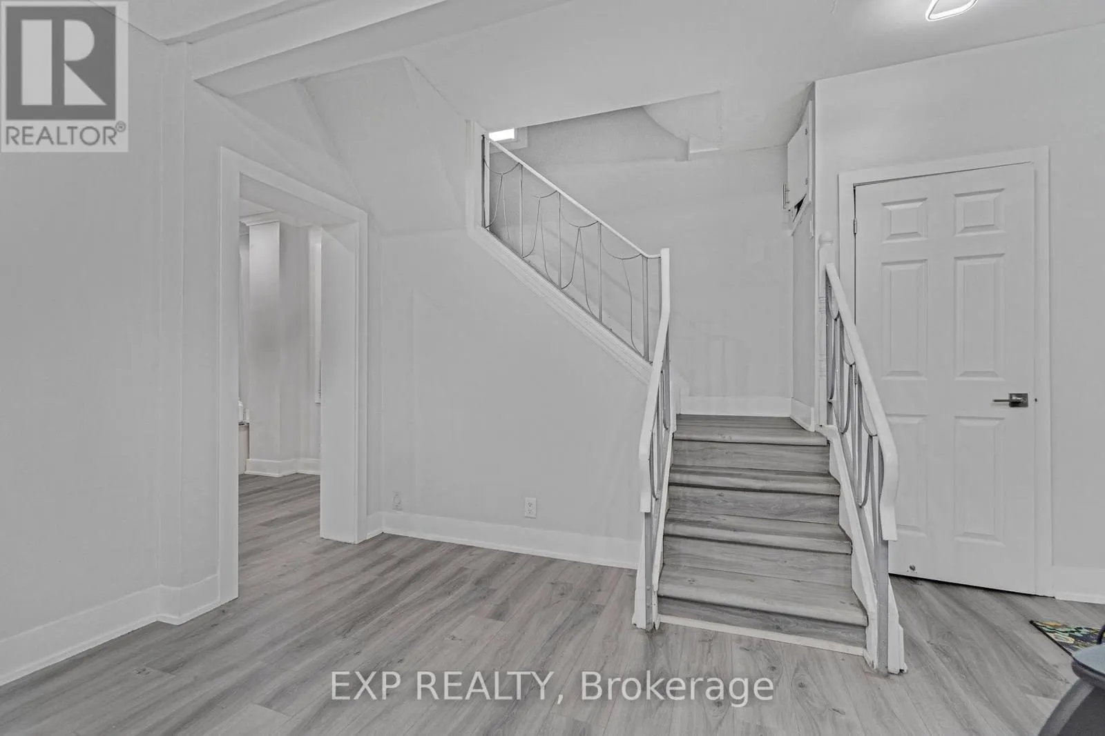 23 LYNDHURST STREET