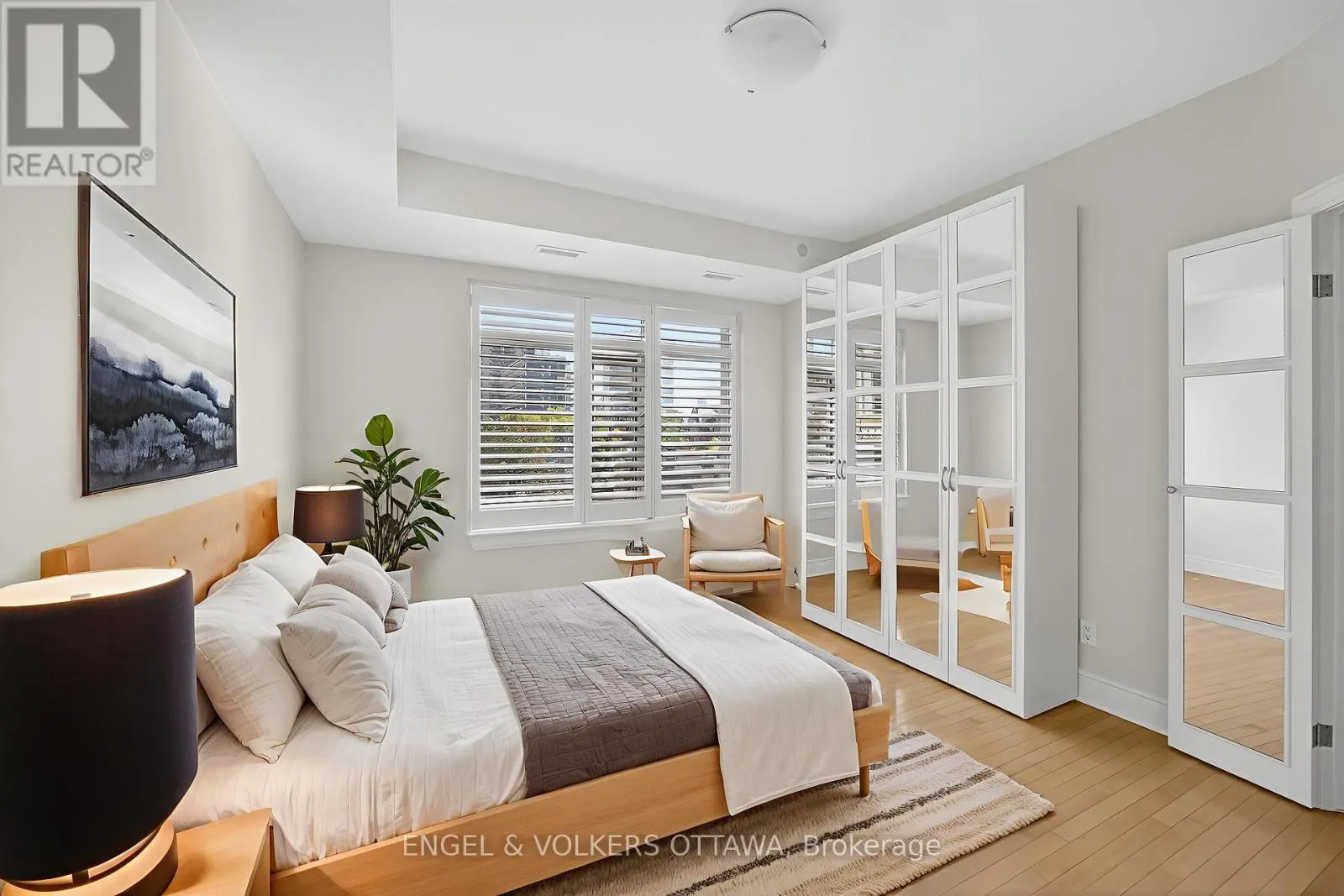 505 - 95 BRONSON AVENUE