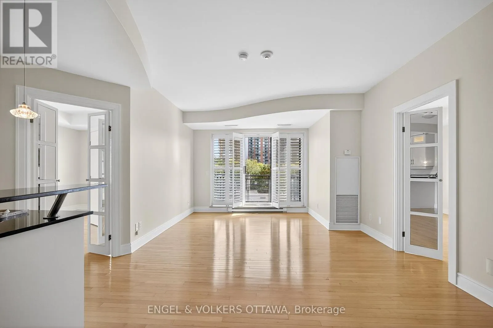 505 - 95 BRONSON AVENUE