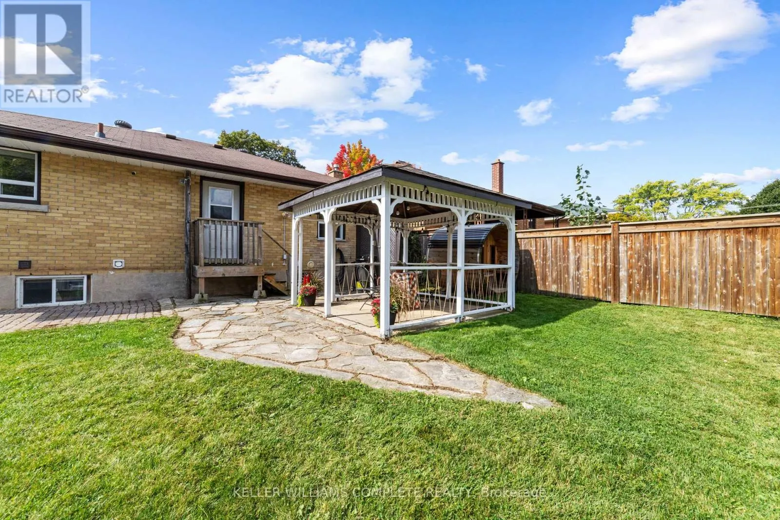 11 CALGARY AVENUE