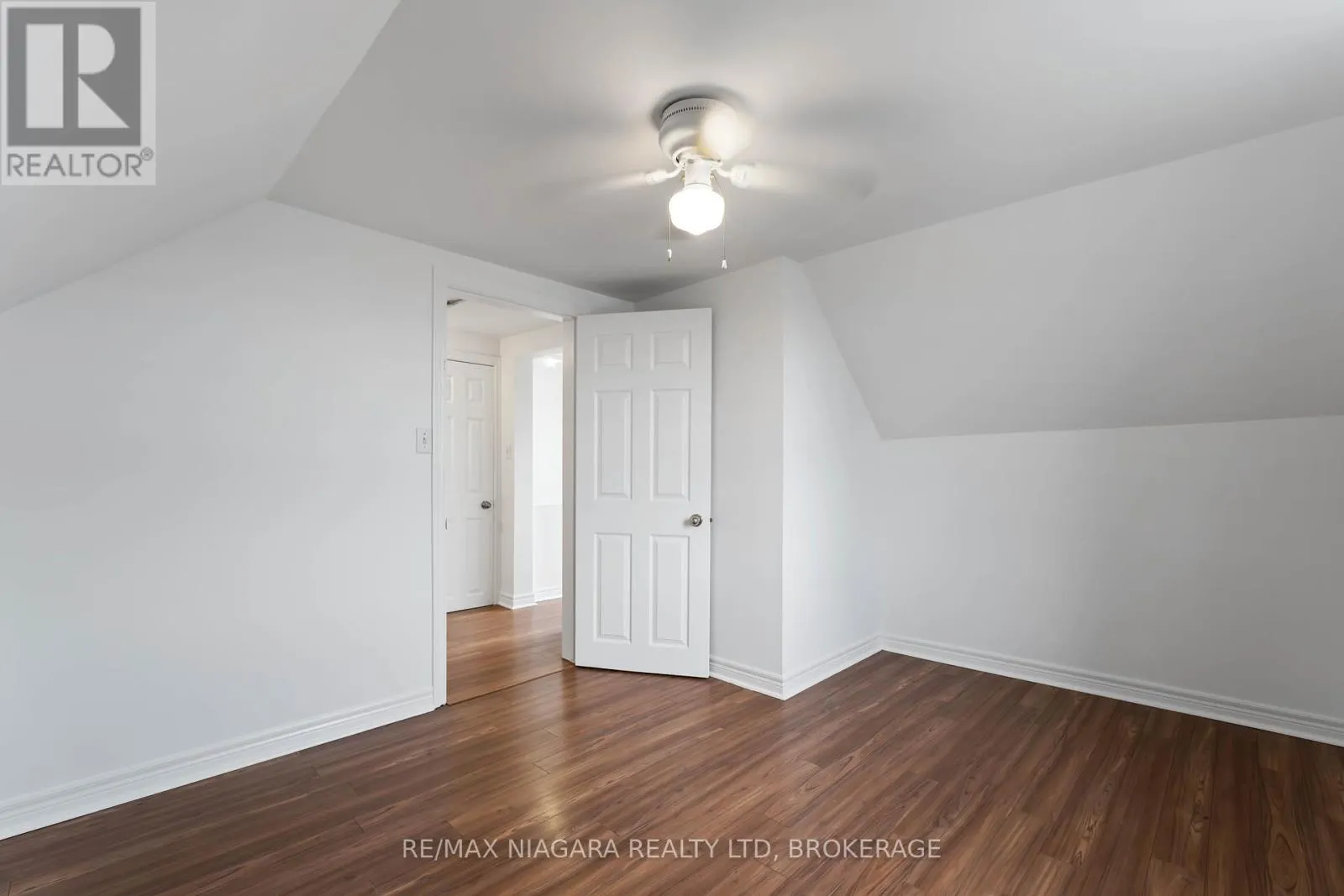 21 MAYWOOD AVENUE