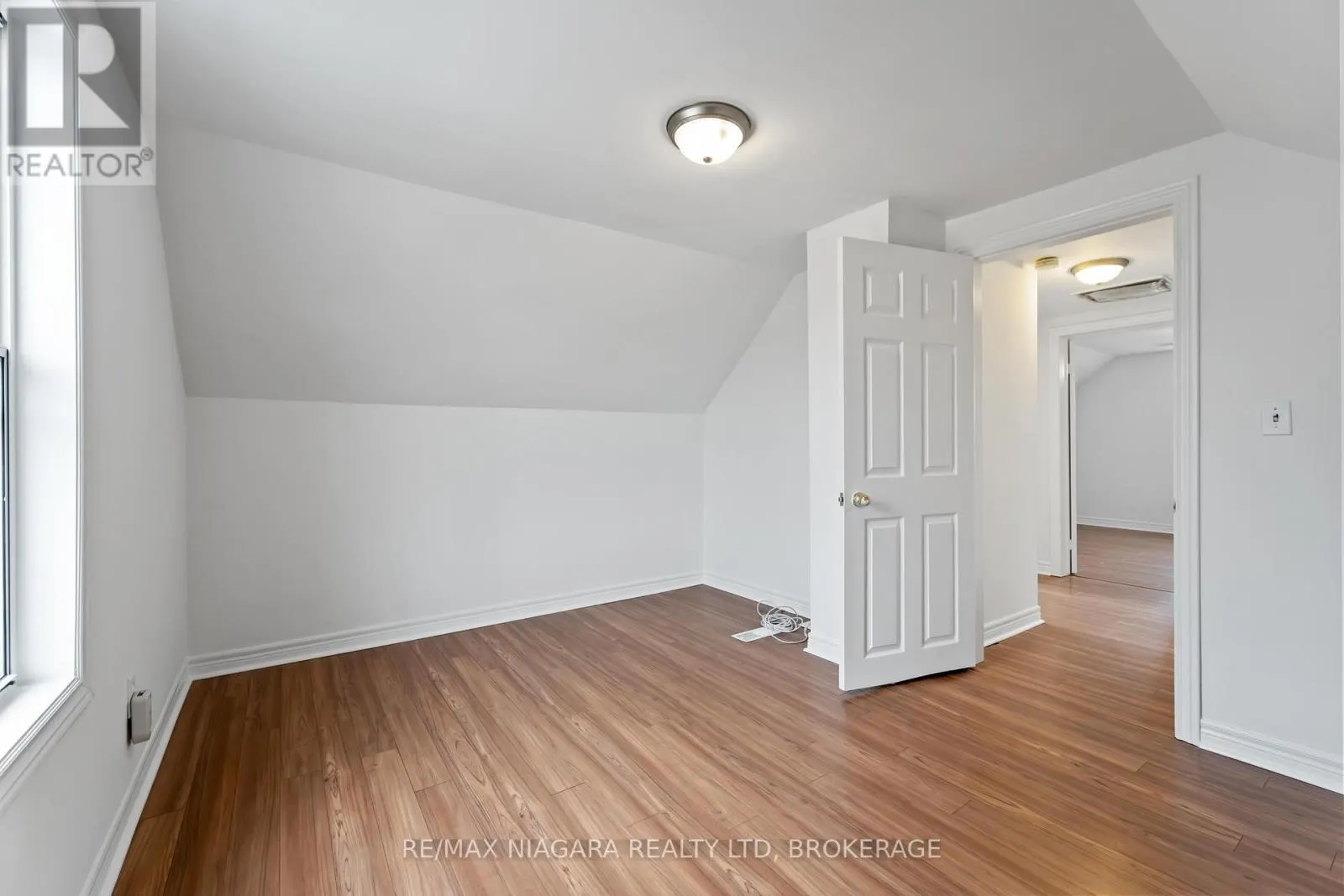 21 MAYWOOD AVENUE