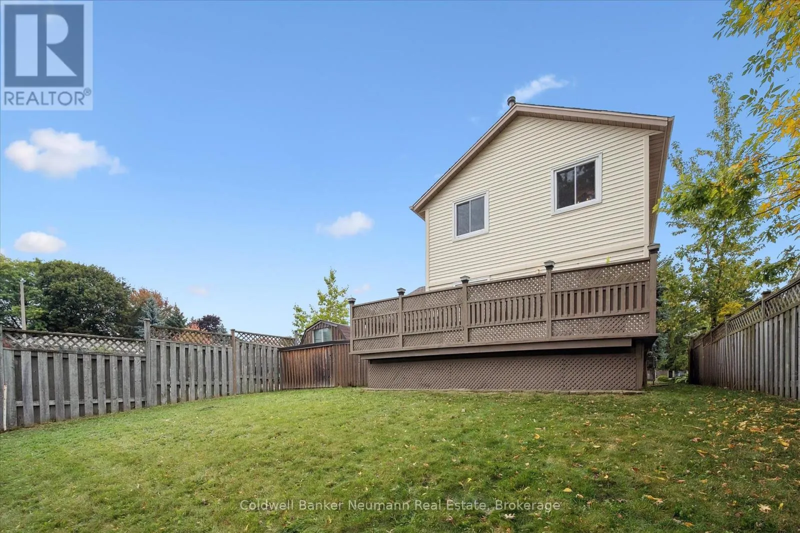 46 DUNHILL CRESCENT