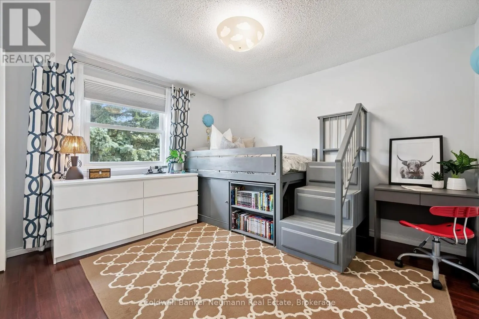 46 DUNHILL CRESCENT