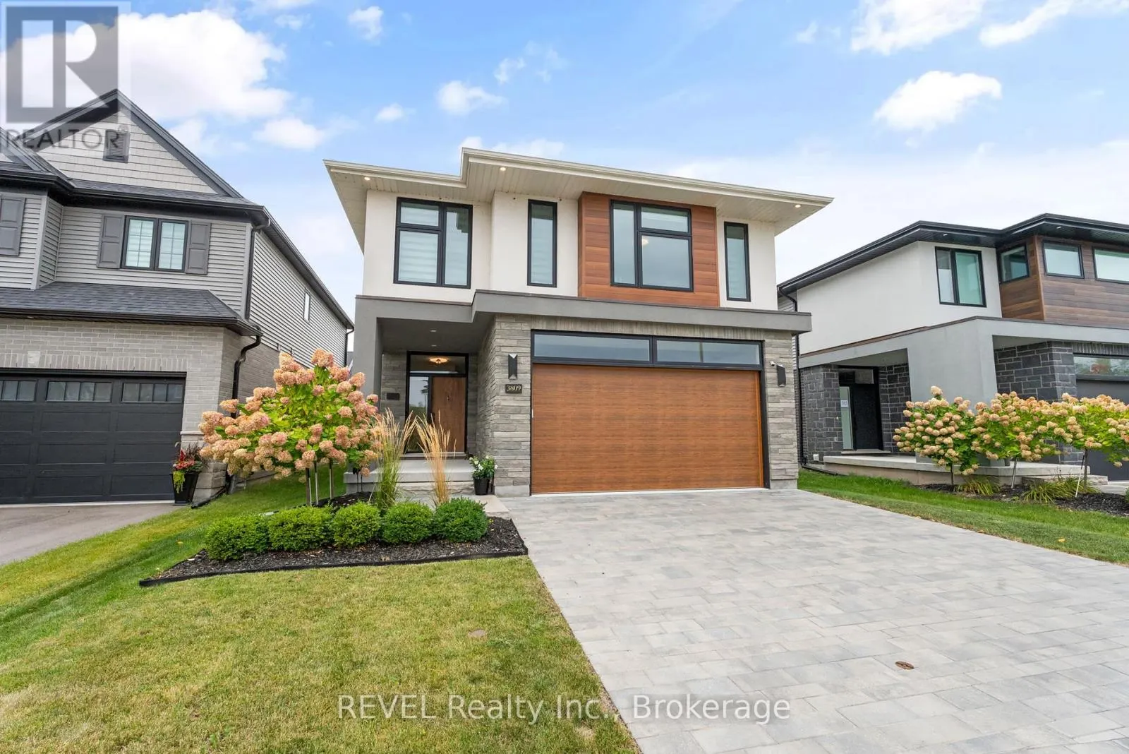 3809 SIMPSON LANE