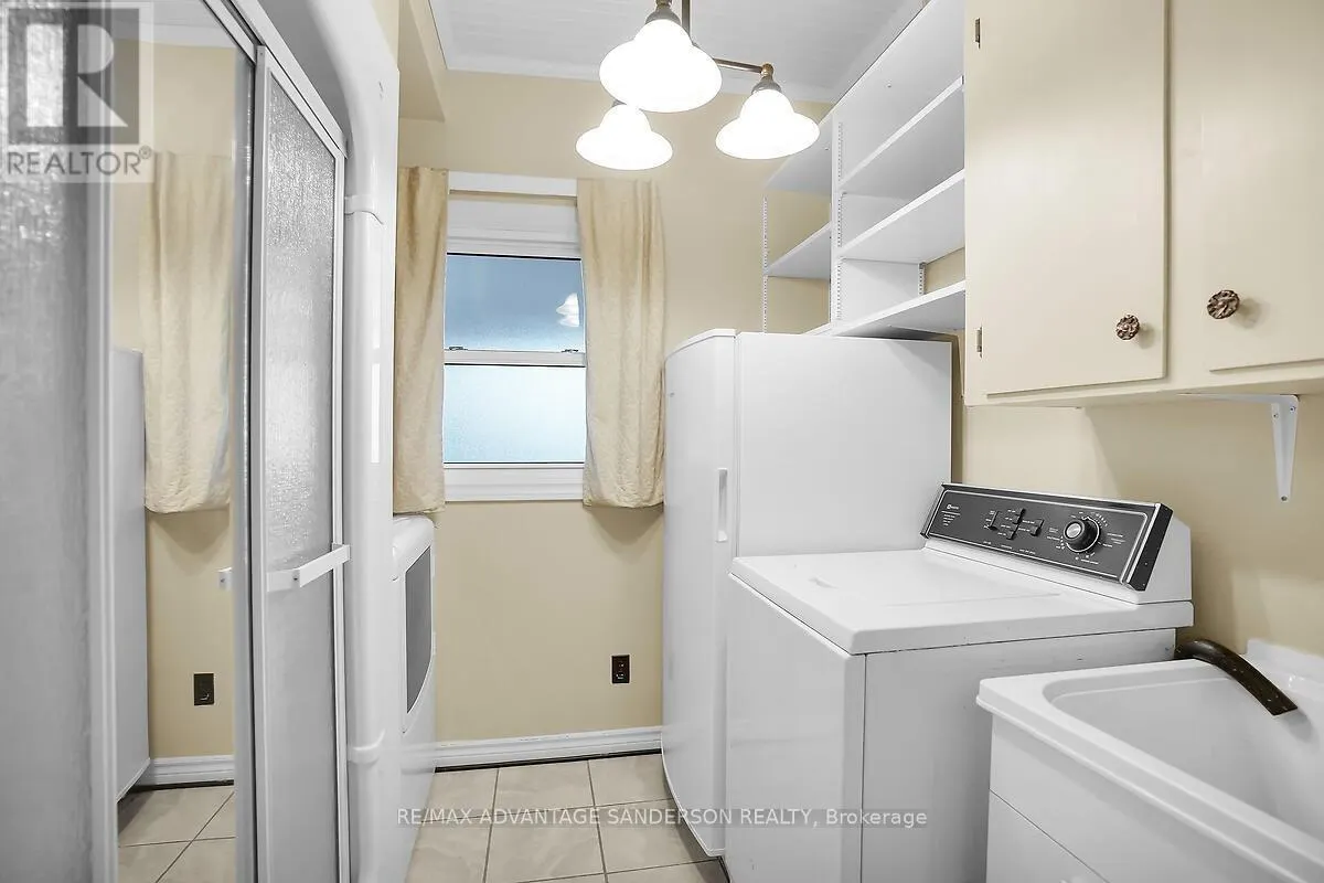 8523 TOWNSEND LINE