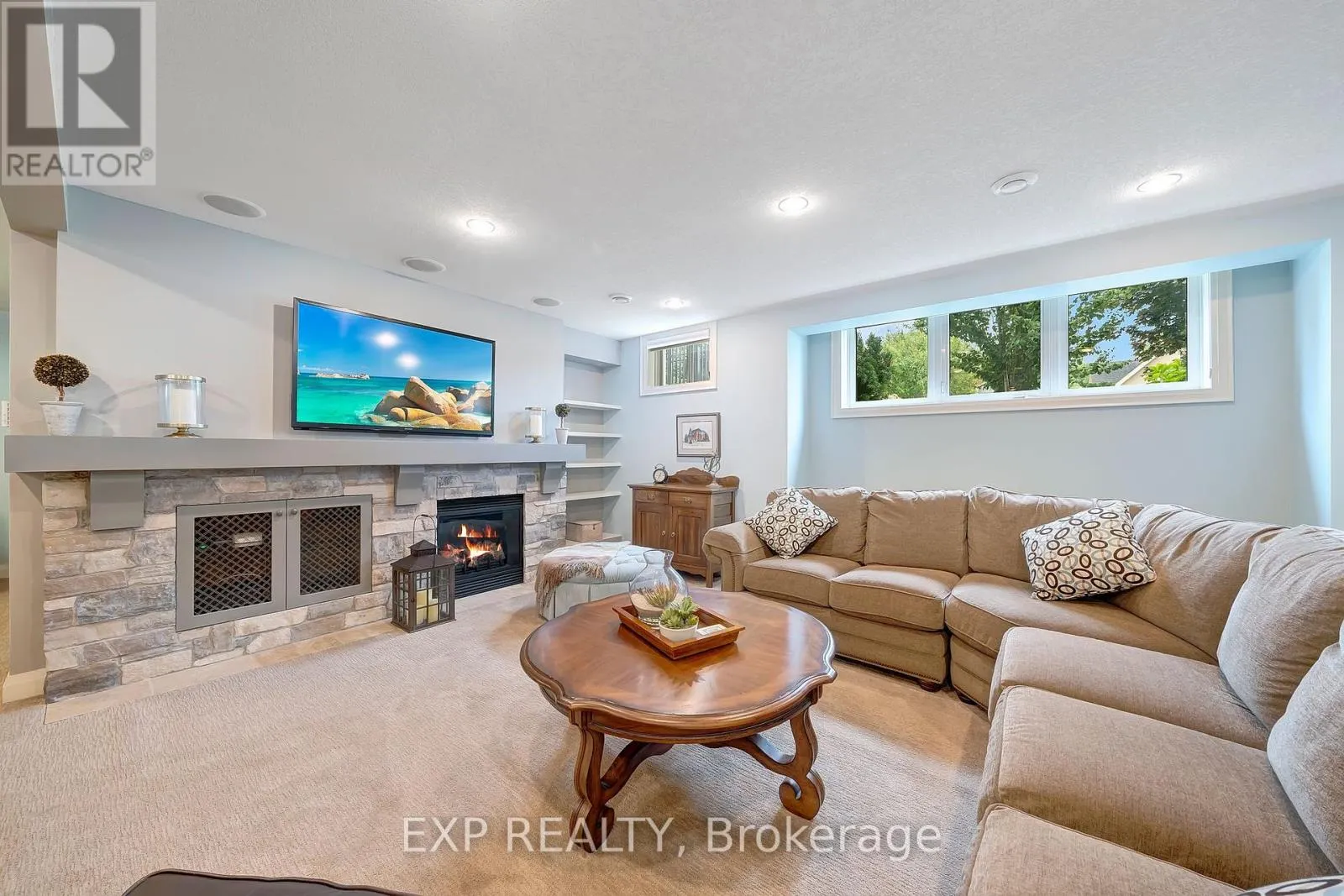 48 TIMMSDALE CRESCENT