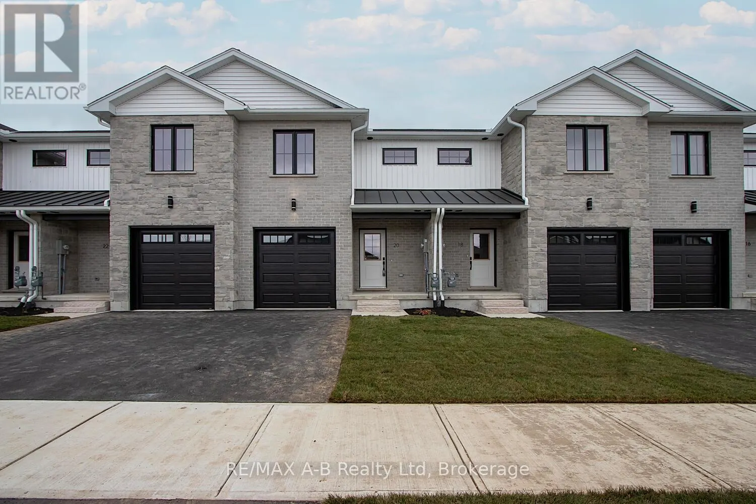 30 LINDA DRIVE