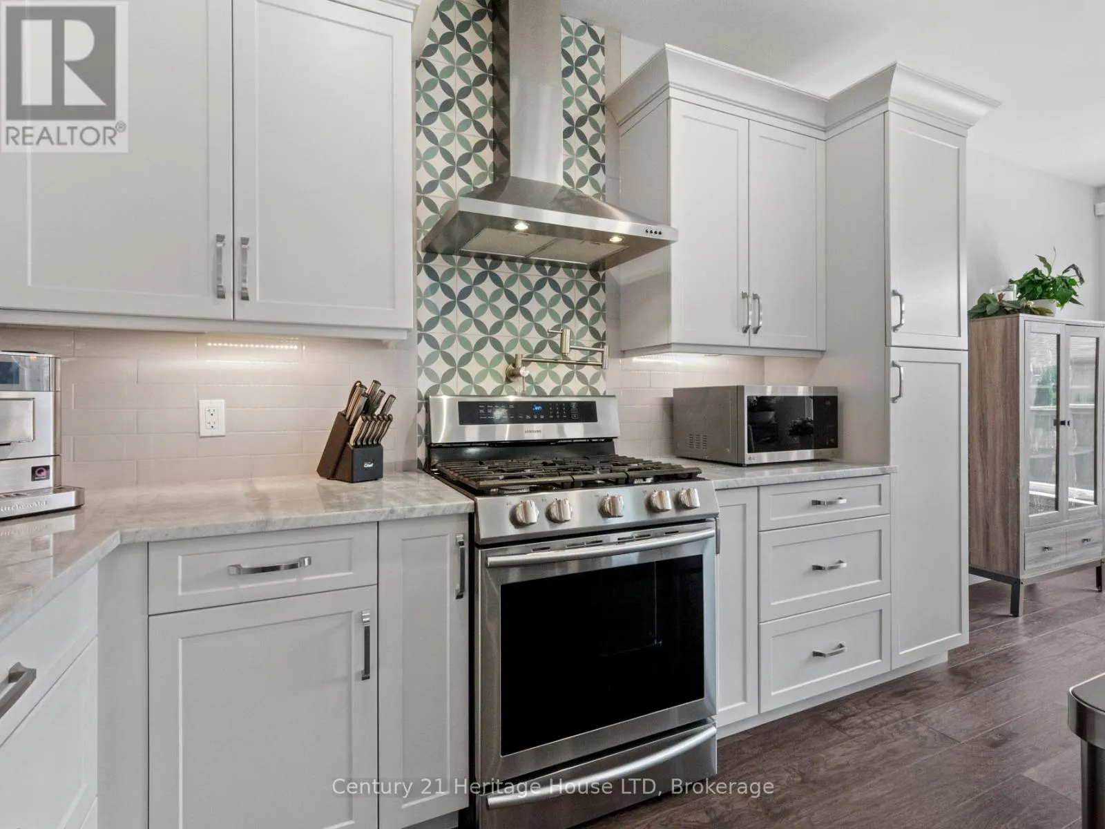 281 REGATTA DRIVE
