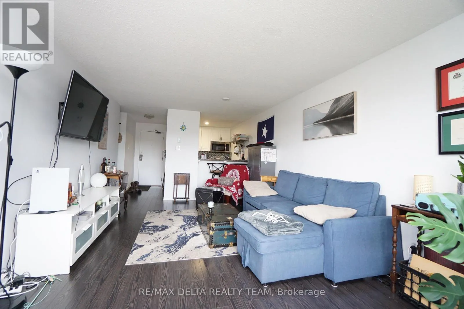 412 - 6376 BILBERRY DRIVE