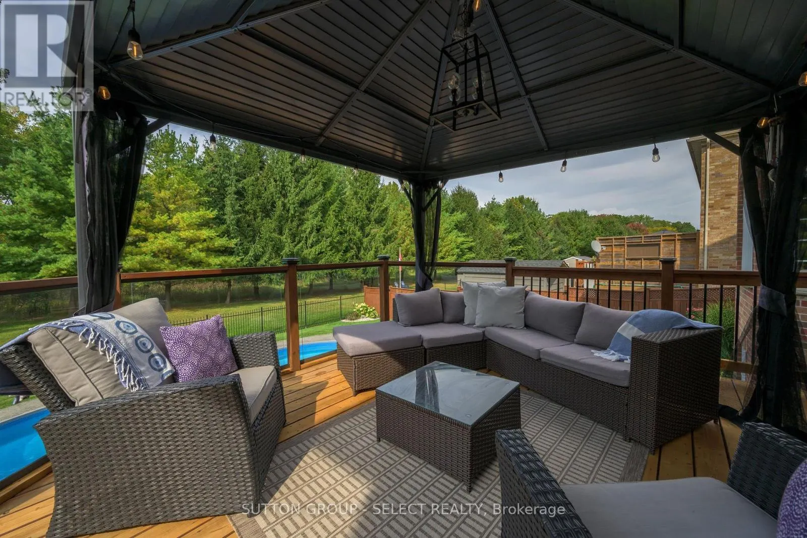 45 SHAW VALLEY DRIVE