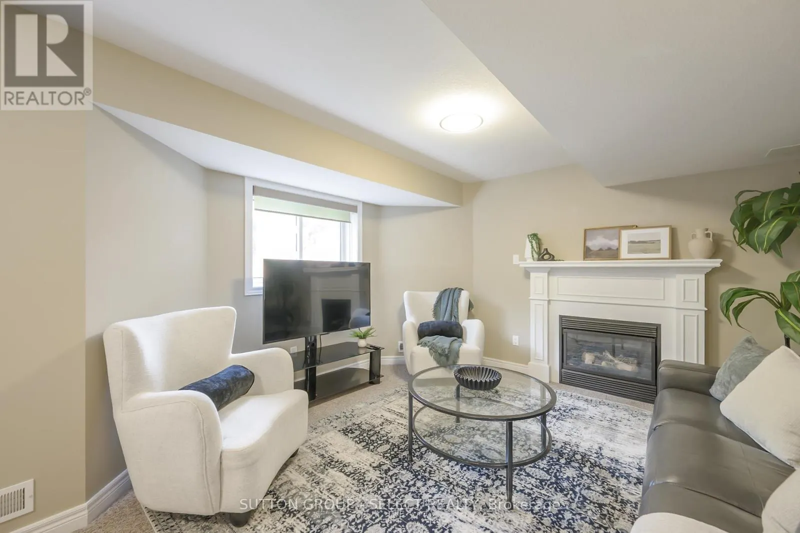 45 SHAW VALLEY DRIVE