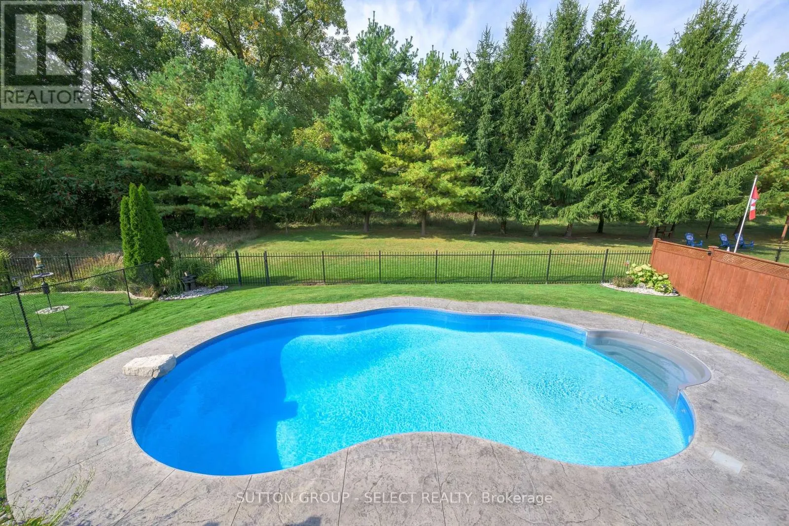 45 SHAW VALLEY DRIVE