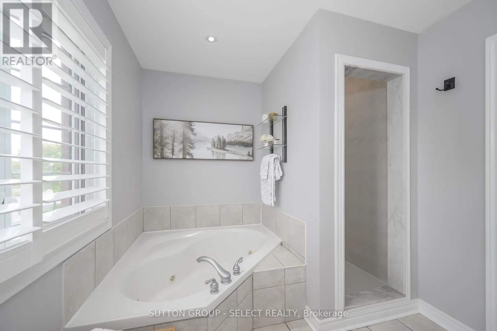 45 SHAW VALLEY DRIVE